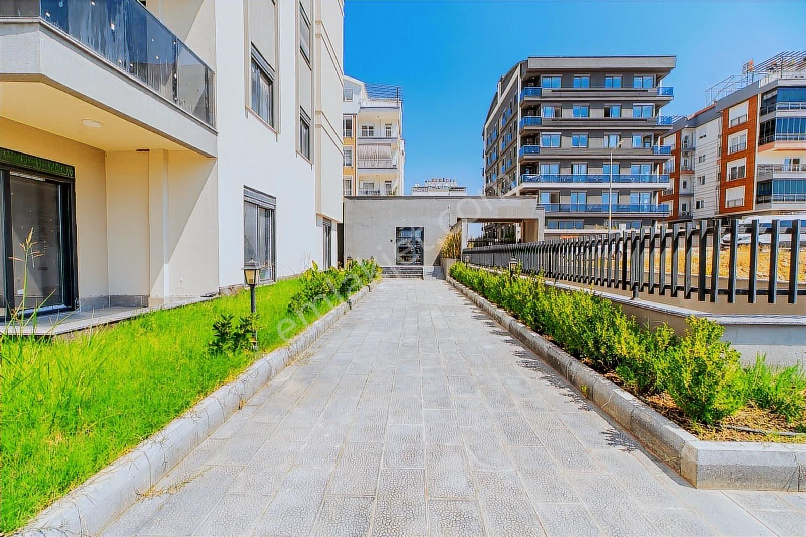 Çankaya Mahallesin'de Massa Life Sitesi Satılık 3+1 - Görsel 13