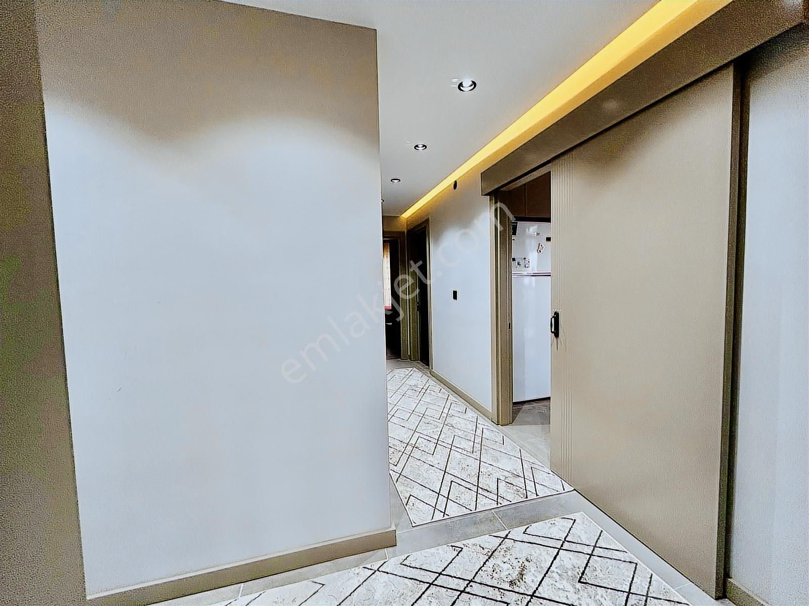 Çankaya Mahallesin'de Massa Life Sitesi Satılık 3+1 - Görsel 4