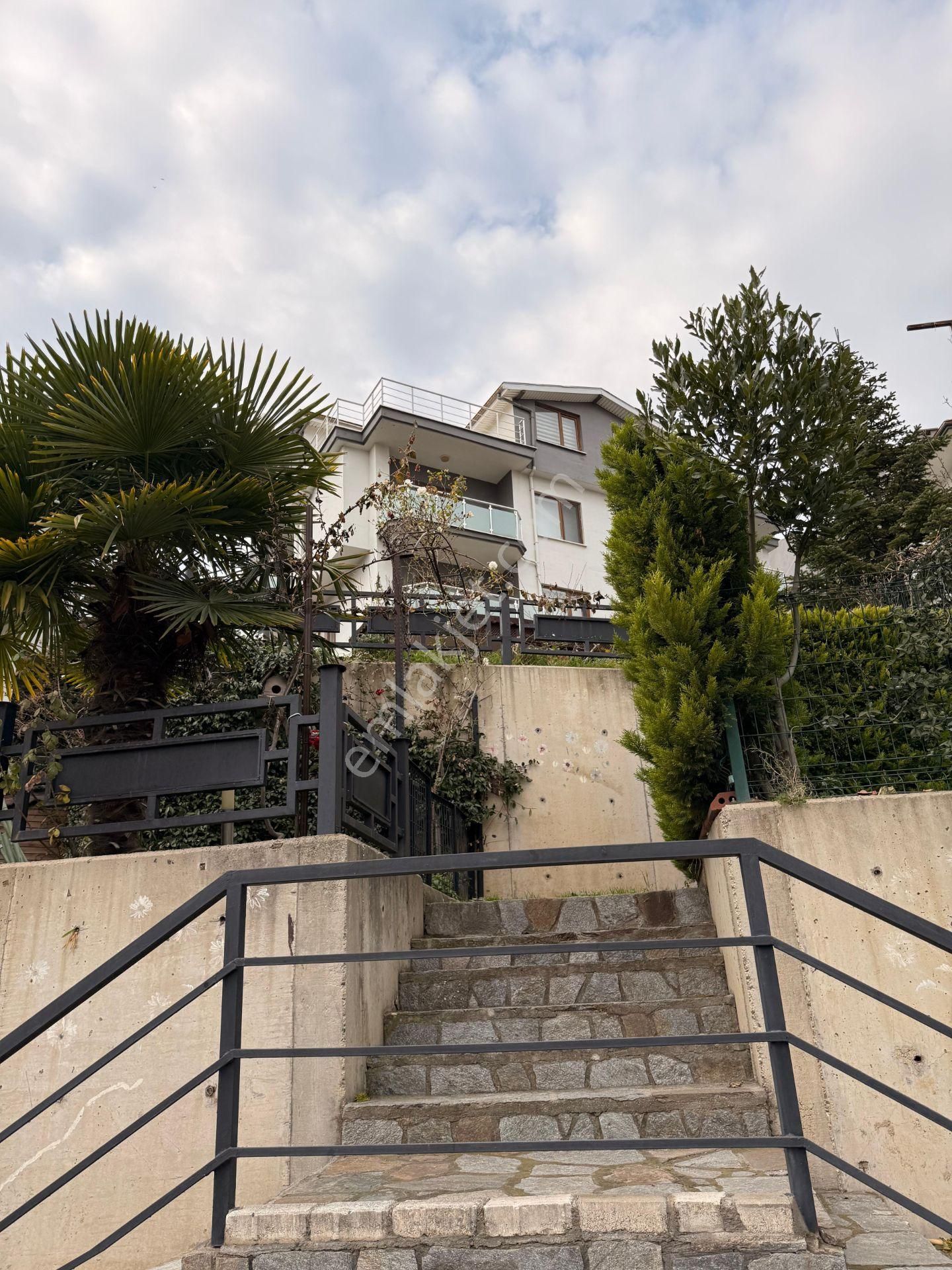 Bursa Mudanya Halitpaşada Eşsiz Lokasyonda Lüxs Villa - Görsel 2