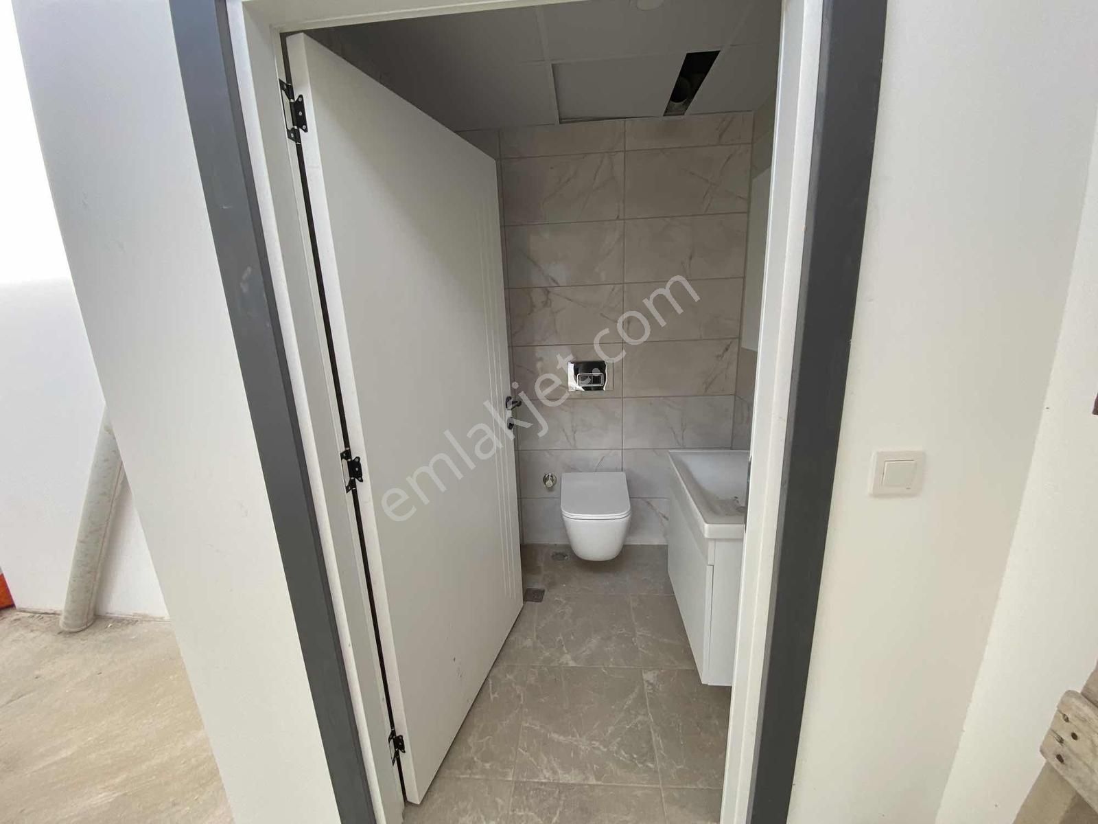 Aktoprakta Cadde Üzeri Sıfır Bina Kiralık Dükkan - Görsel 7