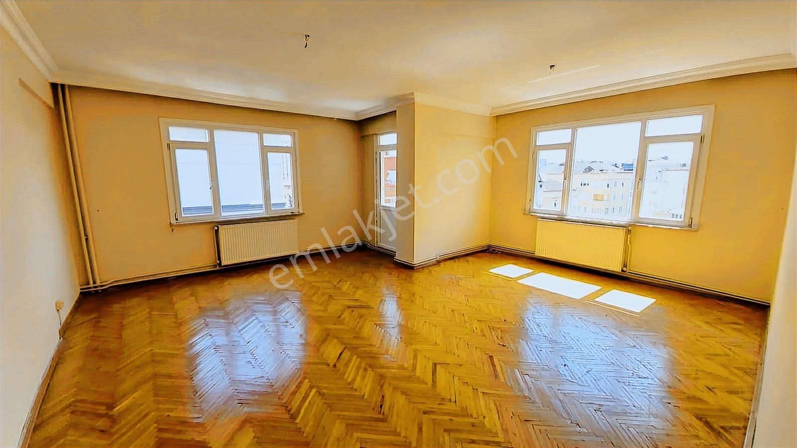 Feyzullahta Geniş Ferah Net 115 M² 3+1 Daire