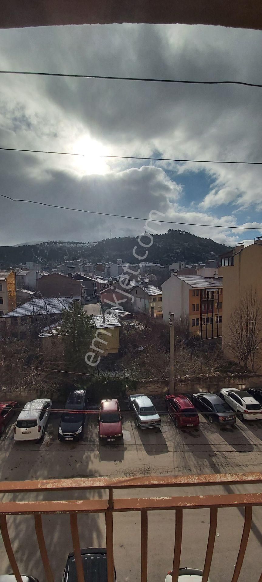 Kütahya Mrk.menderes Cad.kiralık 3+1daire - Görsel 33