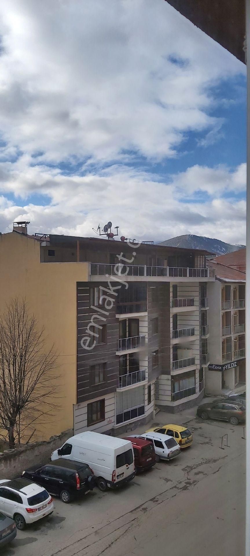 Kütahya Mrk.menderes Cad.kiralık 3+1daire - Görsel 8