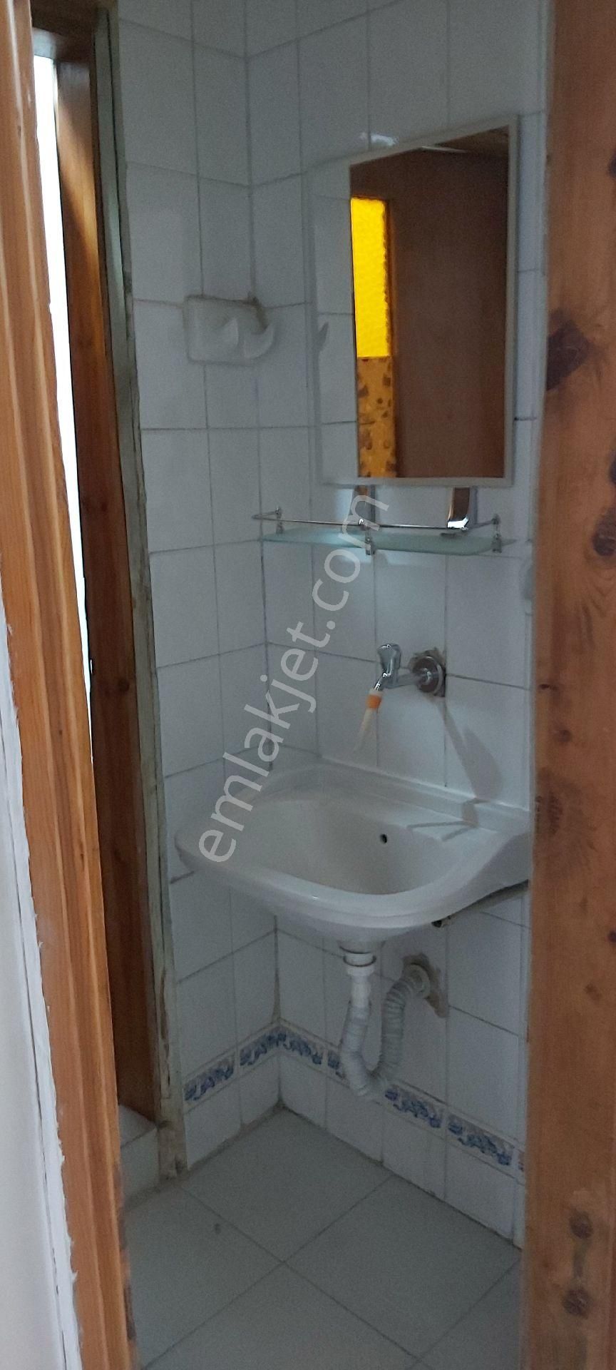 Kütahya Mrk.menderes Cad.kiralık 3+1daire - Görsel 13