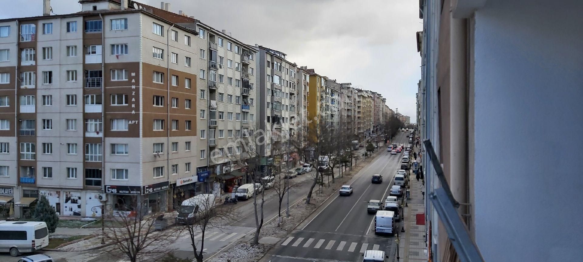 Kütahya Mrk.menderes Cad.kiralık 3+1daire - Görsel 16