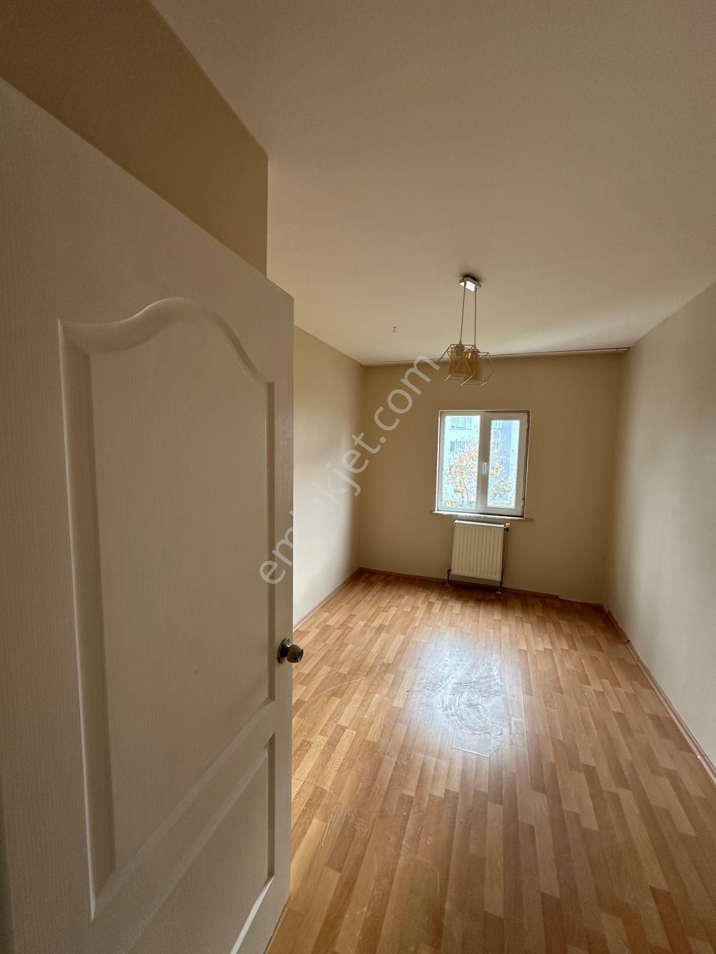 Ege Emlak'tan Atakent 1 Konutlarında Ara Kat Kiralık 3+1 Daire - Görsel 13