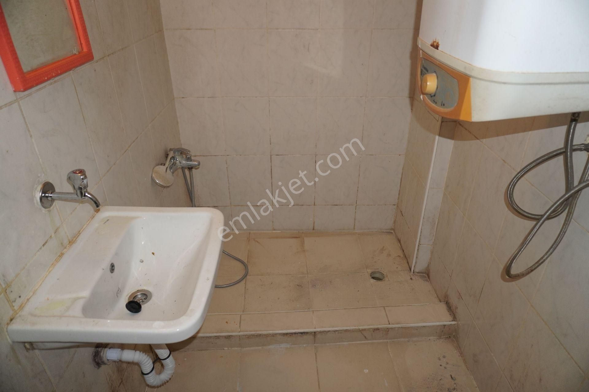 Çiğli Yakakentte 1+1 Kiralık Daire Sundan Ucuz Fiyata - Görsel 11