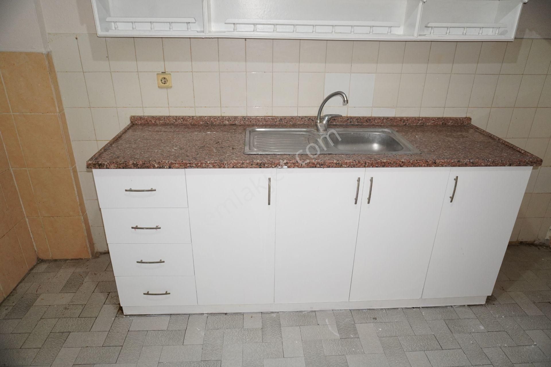 Çiğli Yakakentte 1+1 Kiralık Daire Sundan Ucuz Fiyata - Görsel 2