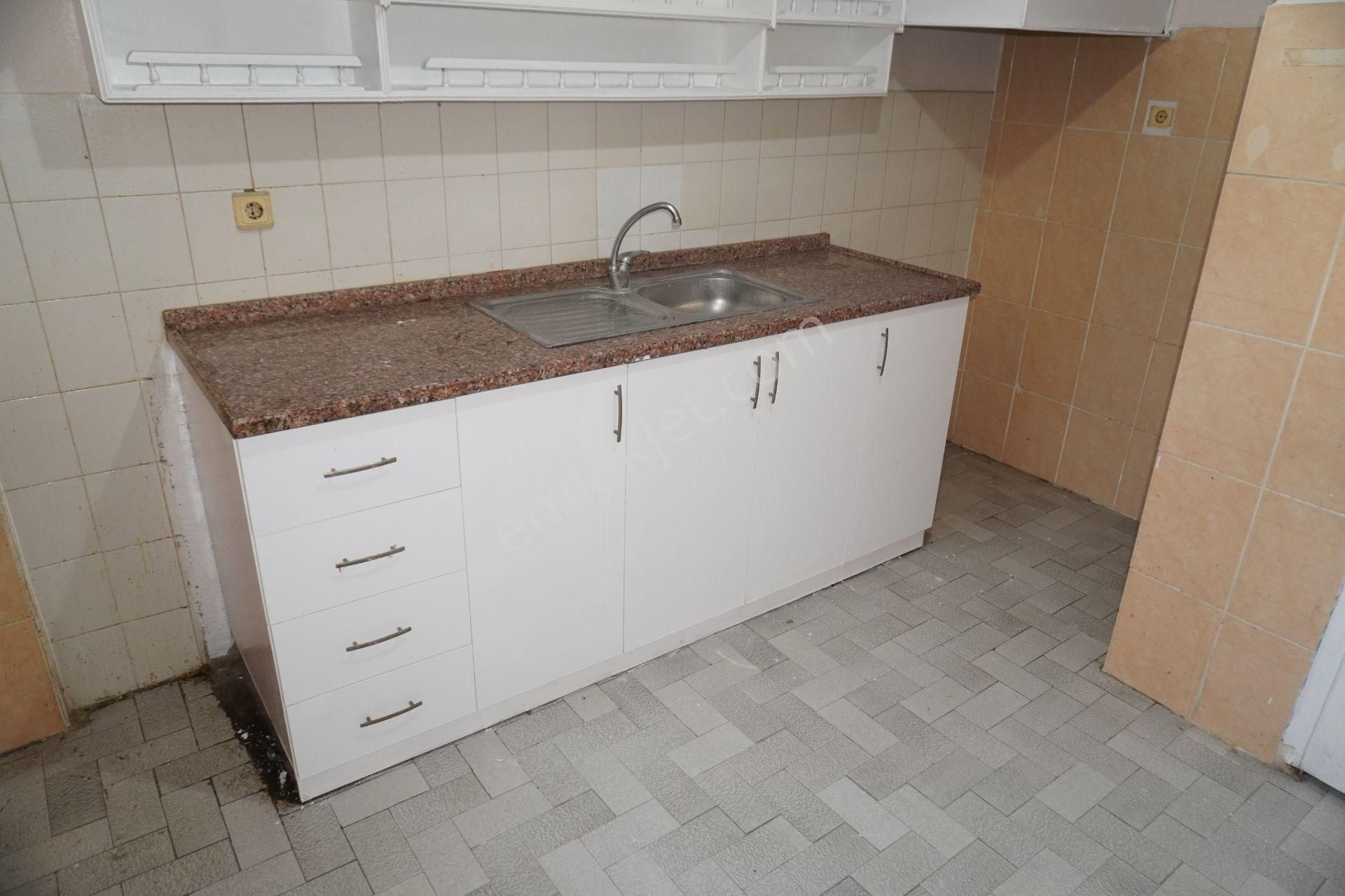 Çiğli Yakakentte 1+1 Kiralık Daire Sundan Ucuz Fiyata - Görsel 3