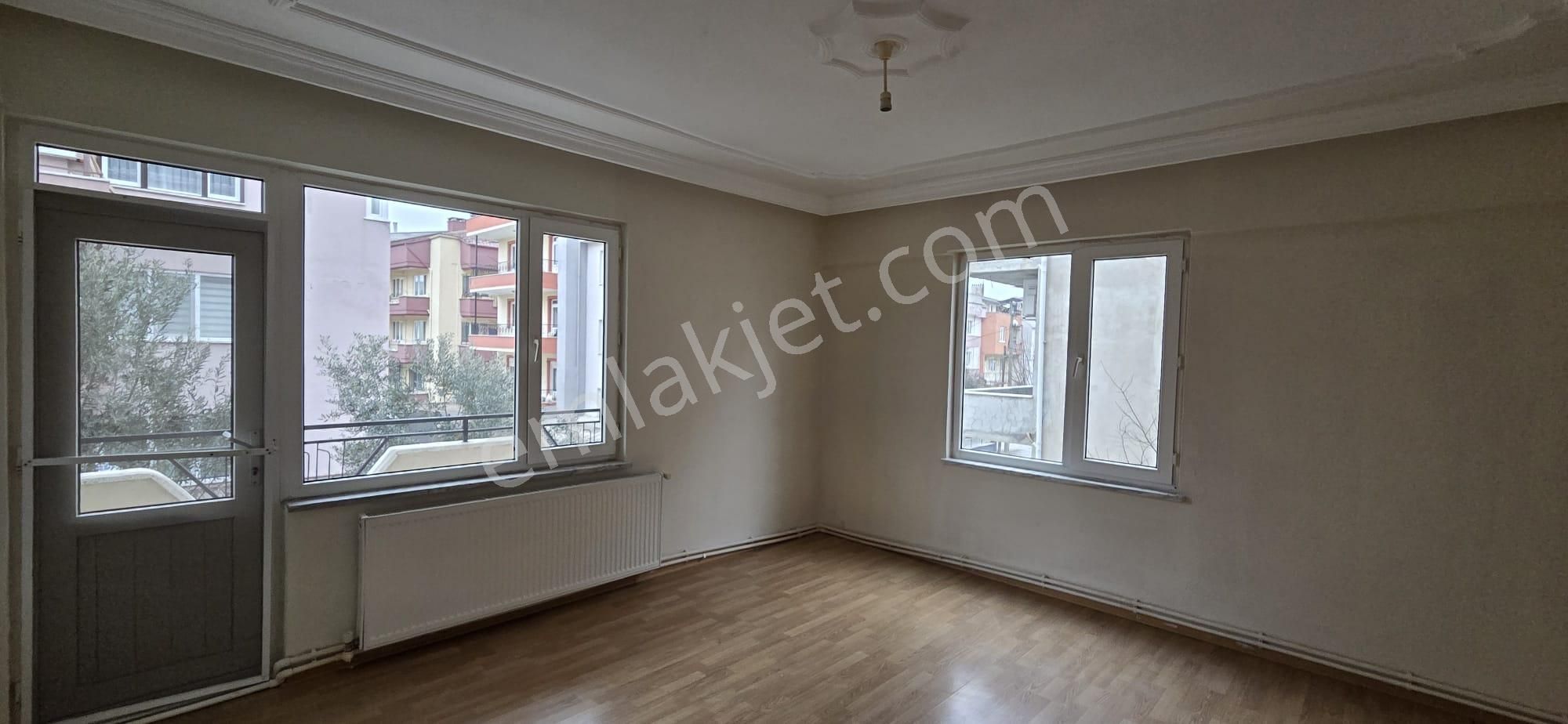 Paşaalanı Karizma Pazarına Yürüme Mesafesinde 3+1 Geniş Daire - Görsel 11