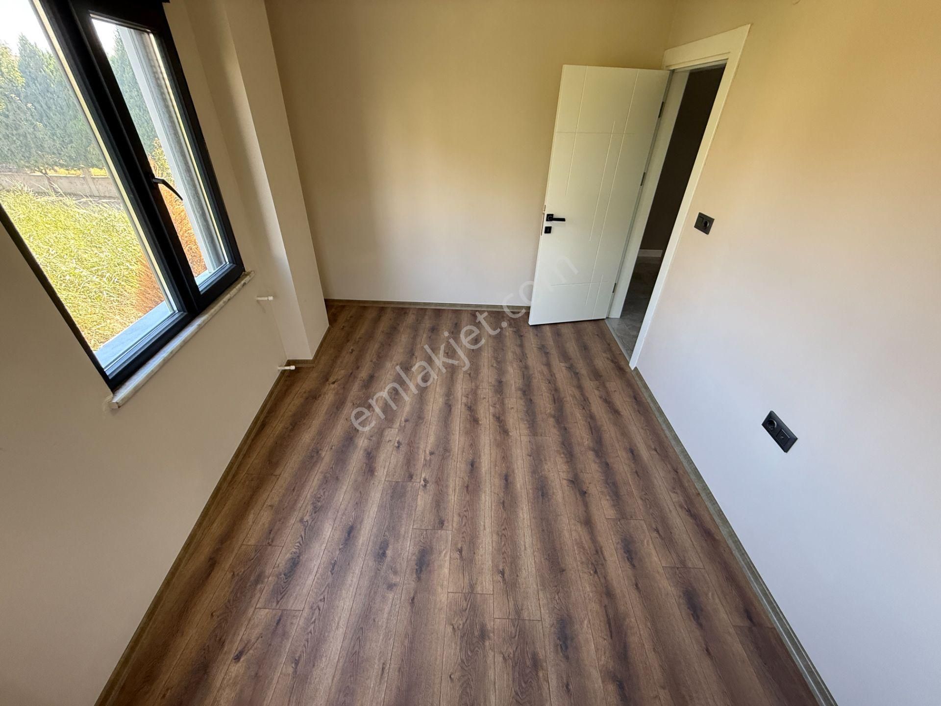 ▄▄jet Emlaktan Akçay'da Konforun Ve Şıklığın Buluştuğu 4+1 Villa - Görsel 16