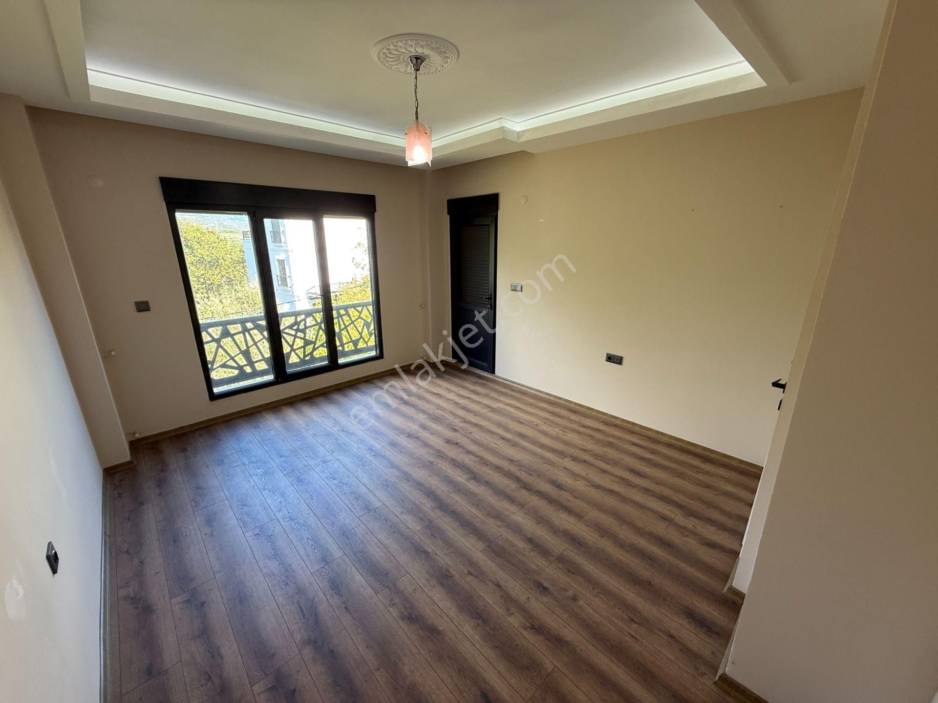 ▄▄jet Emlaktan Akçay'da Konforun Ve Şıklığın Buluştuğu 4+1 Villa - Görsel 26