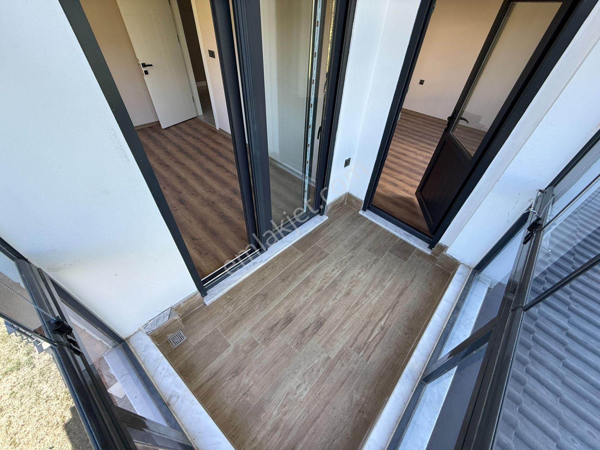 ▄▄jet Emlaktan Akçay'da Konforun Ve Şıklığın Buluştuğu 4+1 Villa - Görsel 14