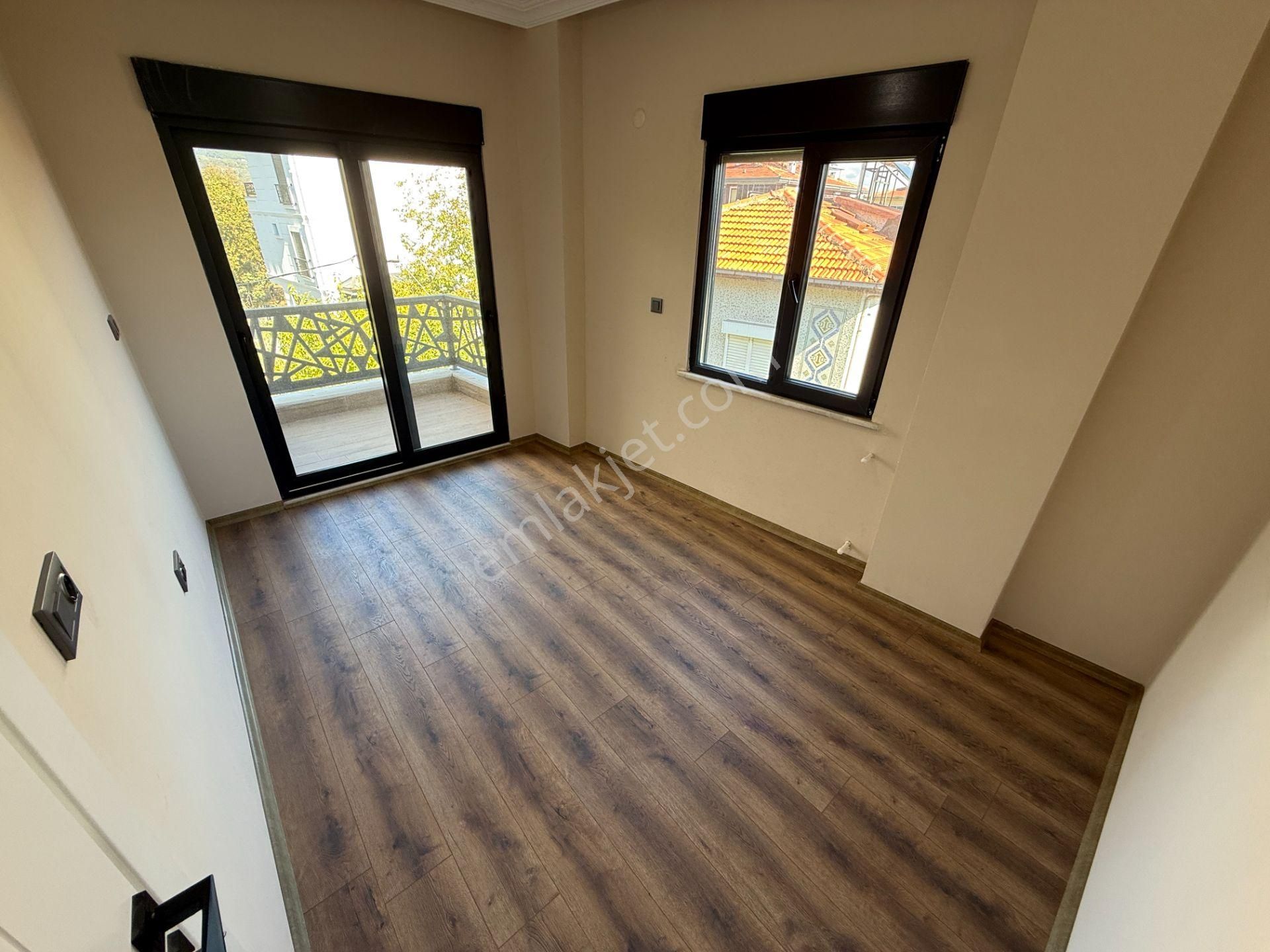 ▄▄jet Emlaktan Akçay'da Konforun Ve Şıklığın Buluştuğu 4+1 Villa - Görsel 27