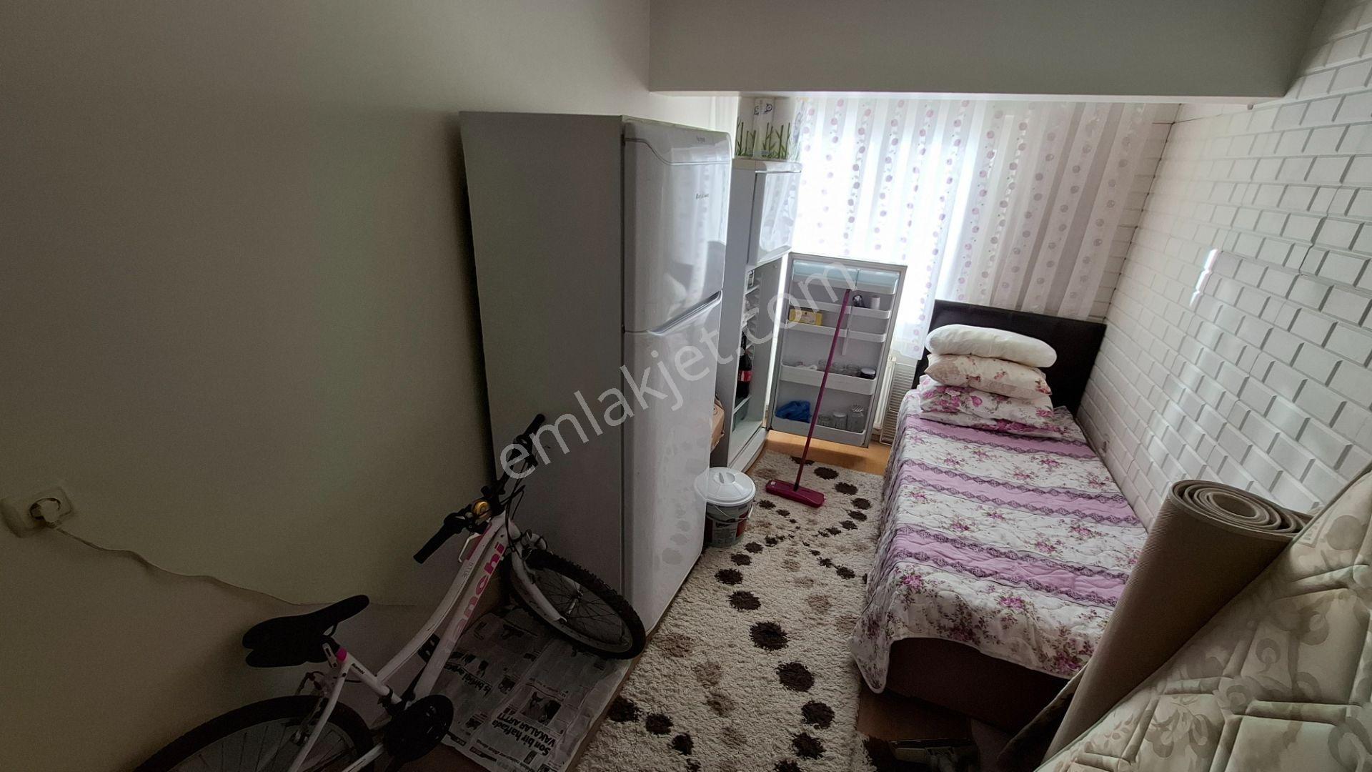 Sahibinden Satılık 2+1 Ayşakadın Karakol Durağında Ara Kat Daire - Görsel 16