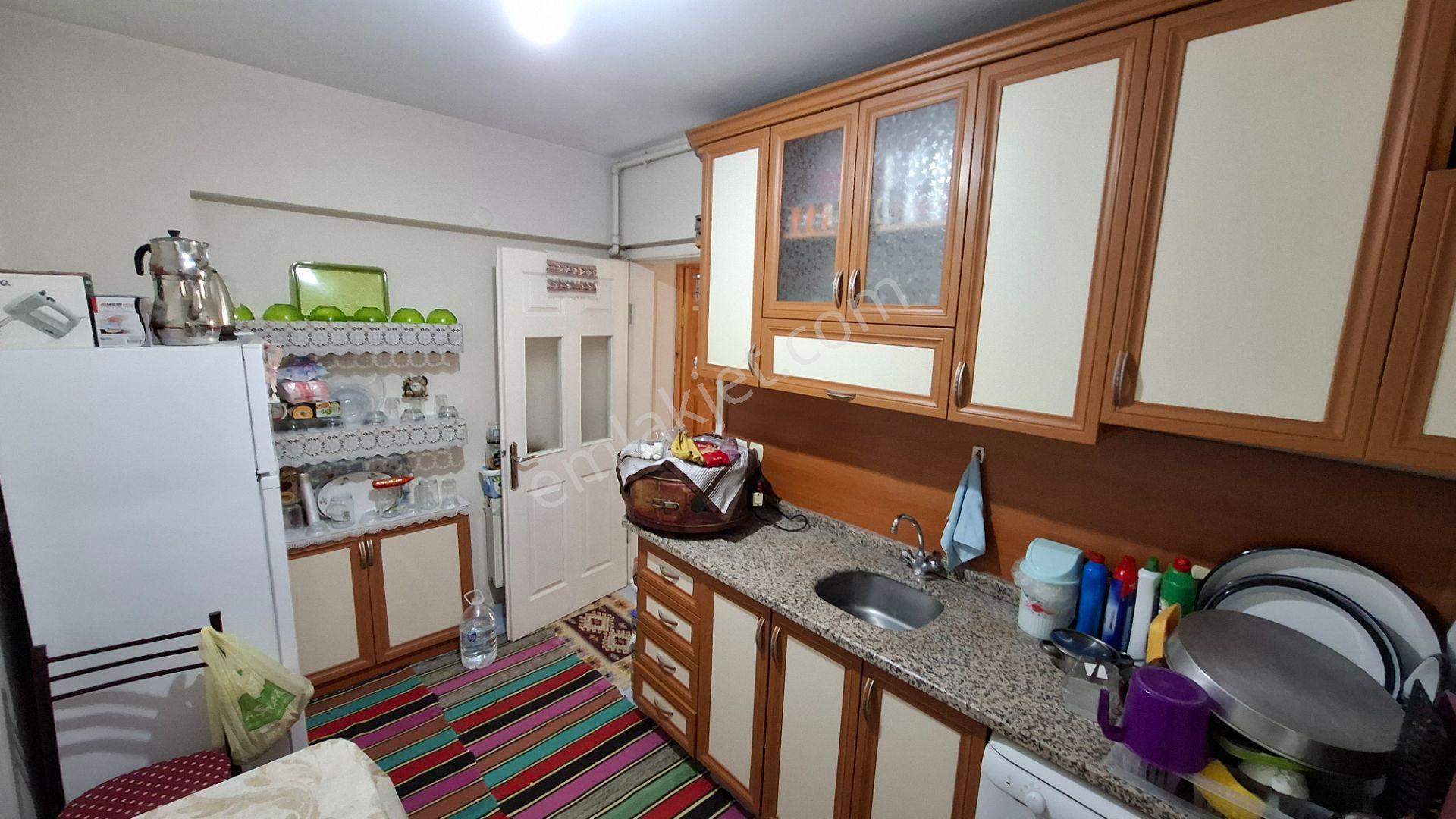 Sahibinden Satılık 2+1 Ayşakadın Karakol Durağında Ara Kat Daire - Görsel 10