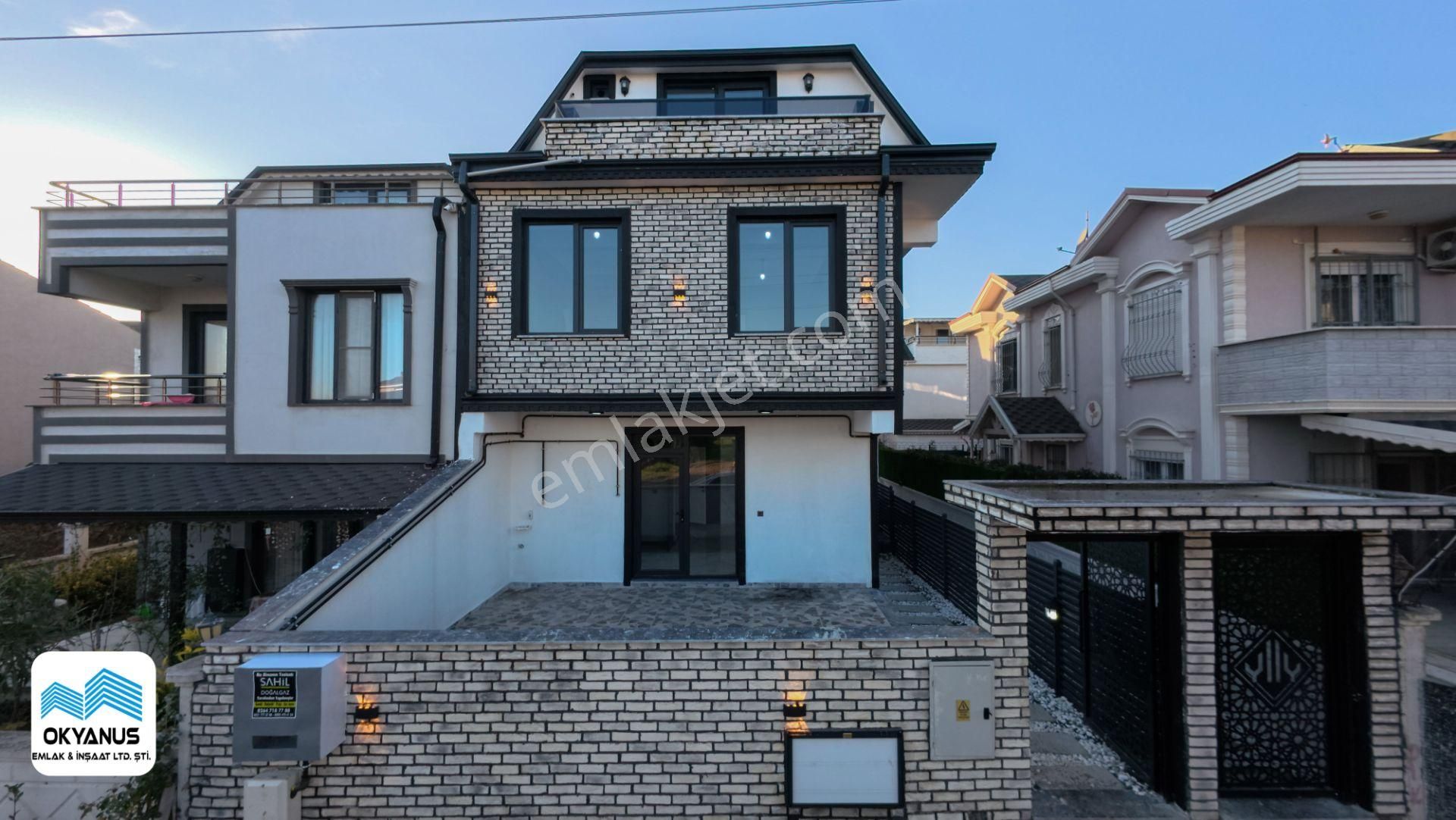 Kocaali De Deniz Gören Lüks Ve Şık Mutfak Dolaplı 3+1 Villa - Görsel 3