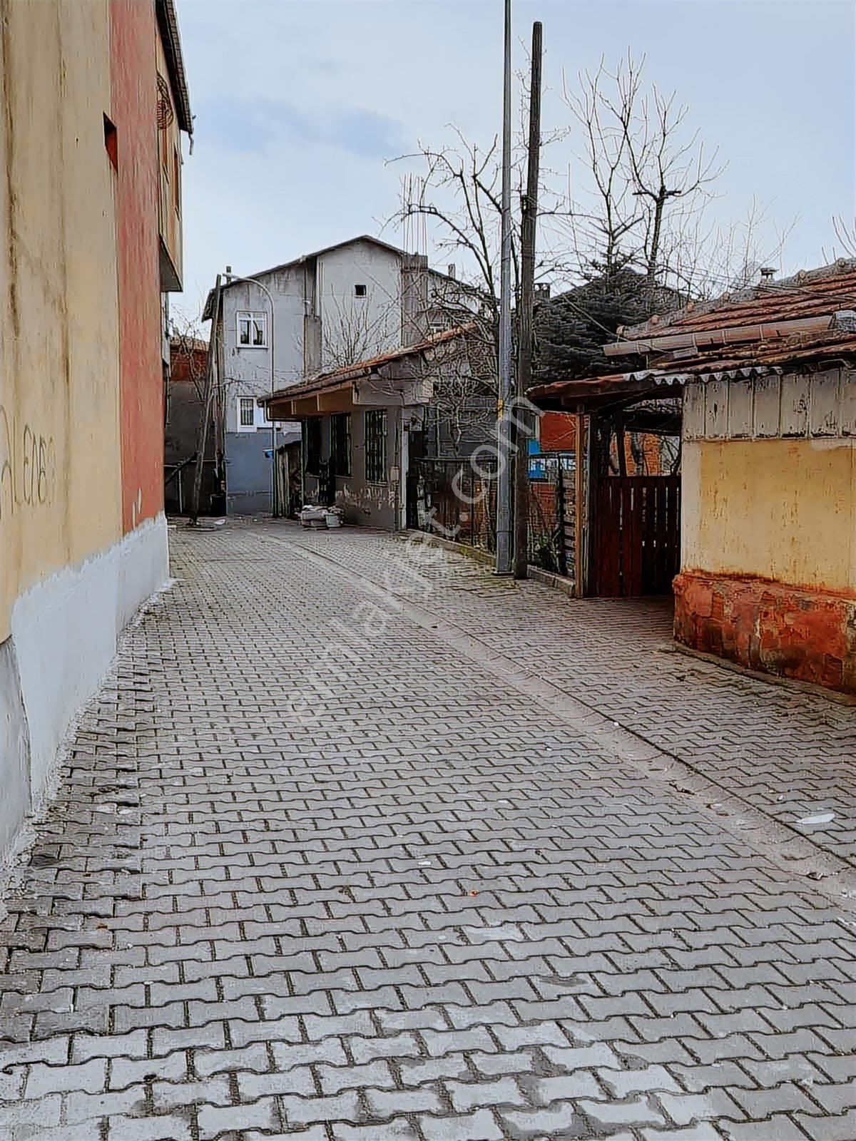 Ümraniye İnkılap Mahallesi 88 M2 Ada Bazında İmarlı Satılık Arsa - Görsel 11