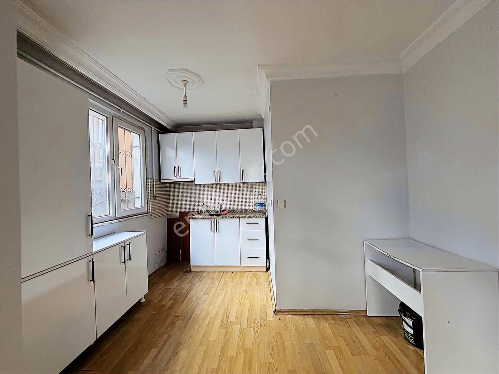 Ümraniye İnkılap Mahallesi 2+1 Açık Oto Parklı Satılık Daire - Görsel 5