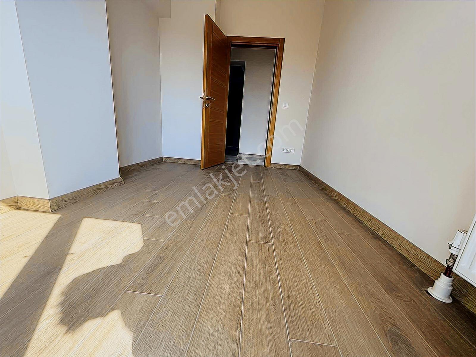 Ümraniye Tantavi Mah.2+1 Ebeveyn Banyolu Otoparklı Satılık Daire - Görsel 3