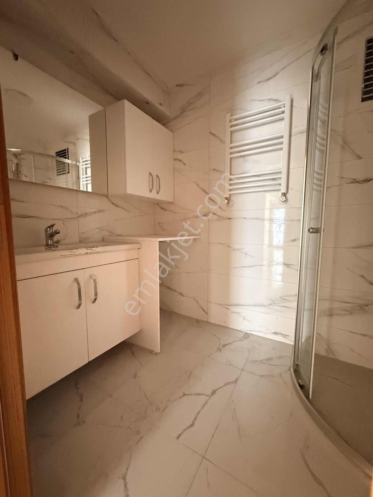 Ümraniye Tantavi Mah.2+1 Ebeveyn Banyolu Otoparklı Satılık Daire - Görsel 8