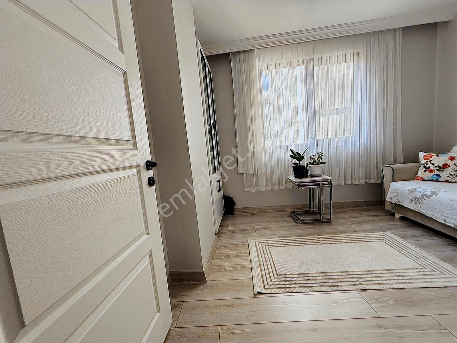 Ümraniye İnkılap Mh.2+1 Ebeveyn Banyolu Satılık Daire - Görsel 8