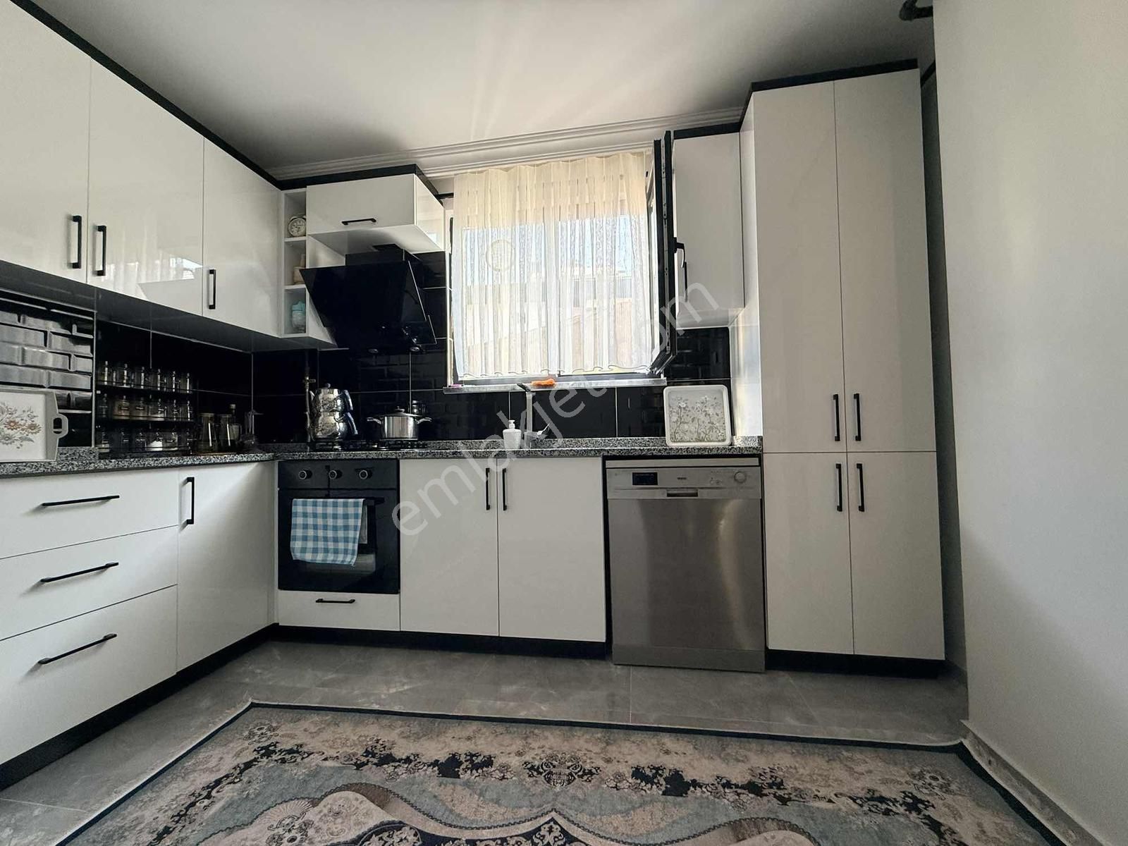 Ümraniye İnkılap Mh.2+1 Ebeveyn Banyolu Satılık Daire - Görsel 22