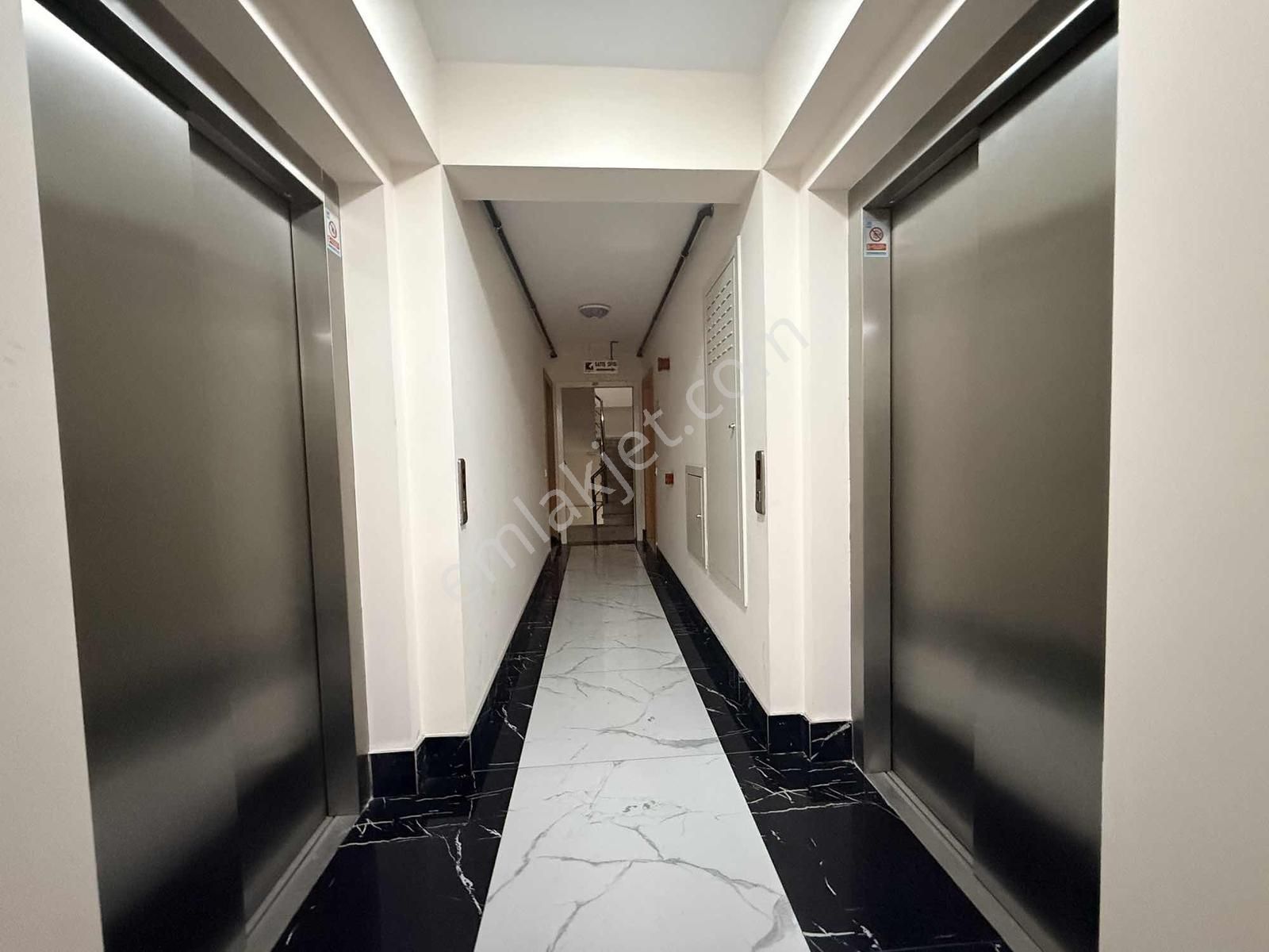 Ümraniye Tantavi Mh.2+1 Ebeveyn Banyo Otoparklı Satılık Daire - Görsel 18