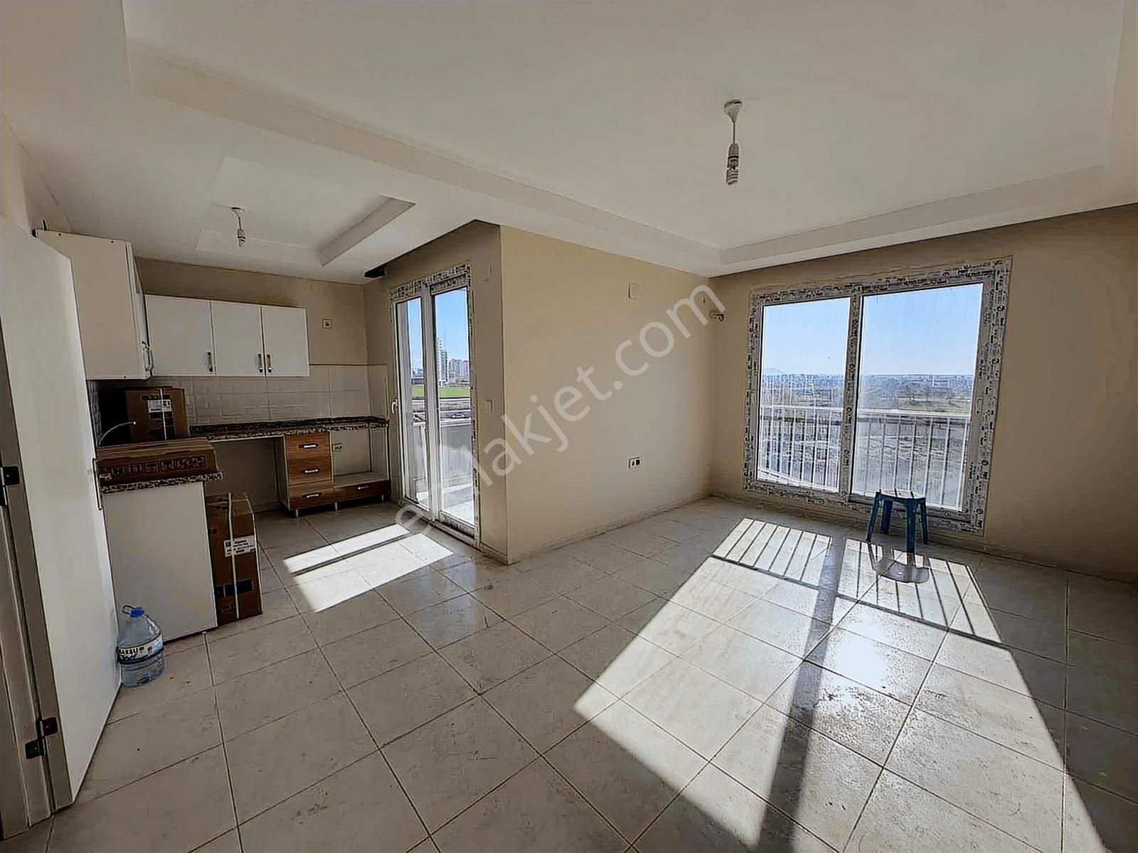 Çarkıpare`de 2+1 Cadde Üzeri İlim Yolu Bulvar Üzeri