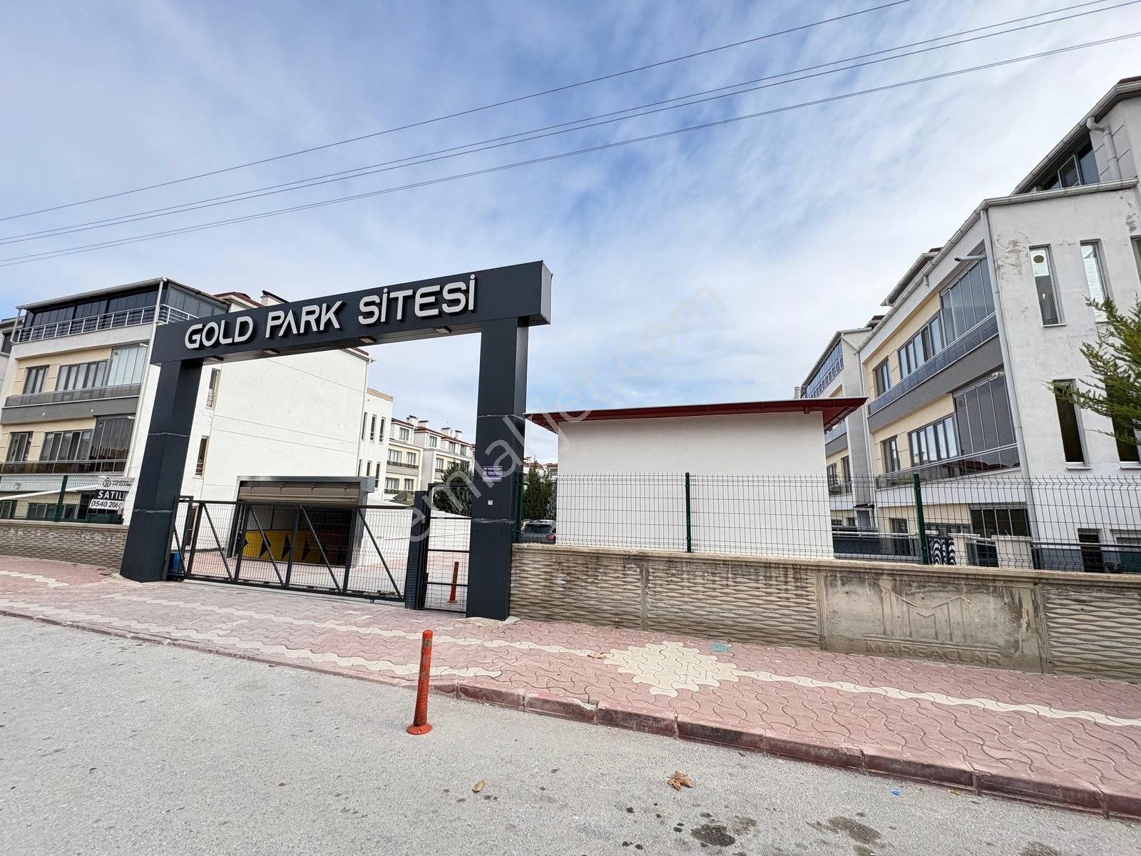 Daireye Özel 60 M² Bahçe! Kosova Gold Park Sitesi 3+1 Daire - Görsel 4