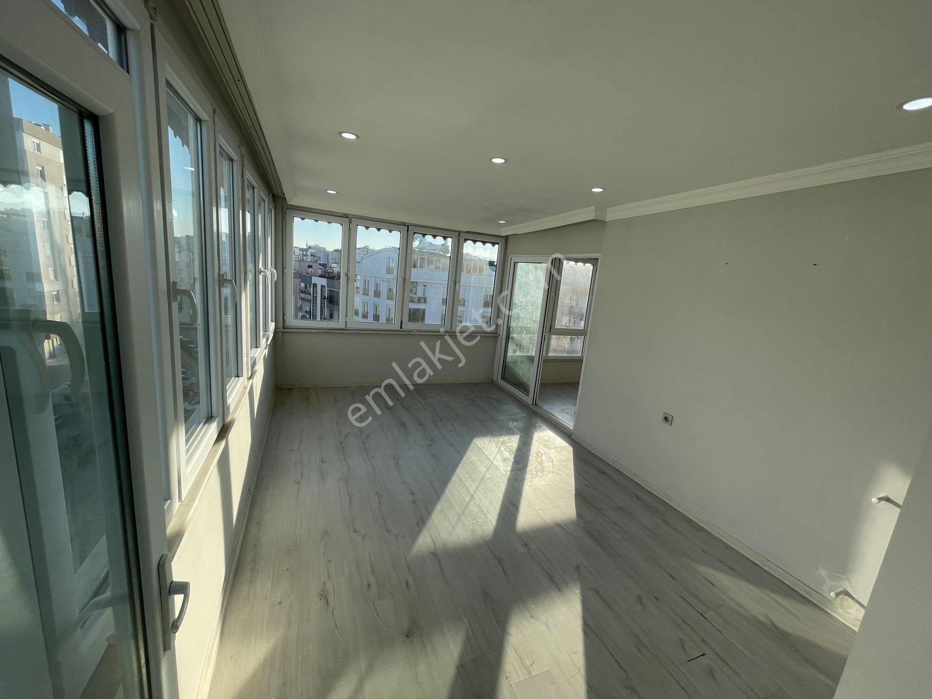 Cadde Üzerinde Fırsat 5+2 Daire - Görsel 4