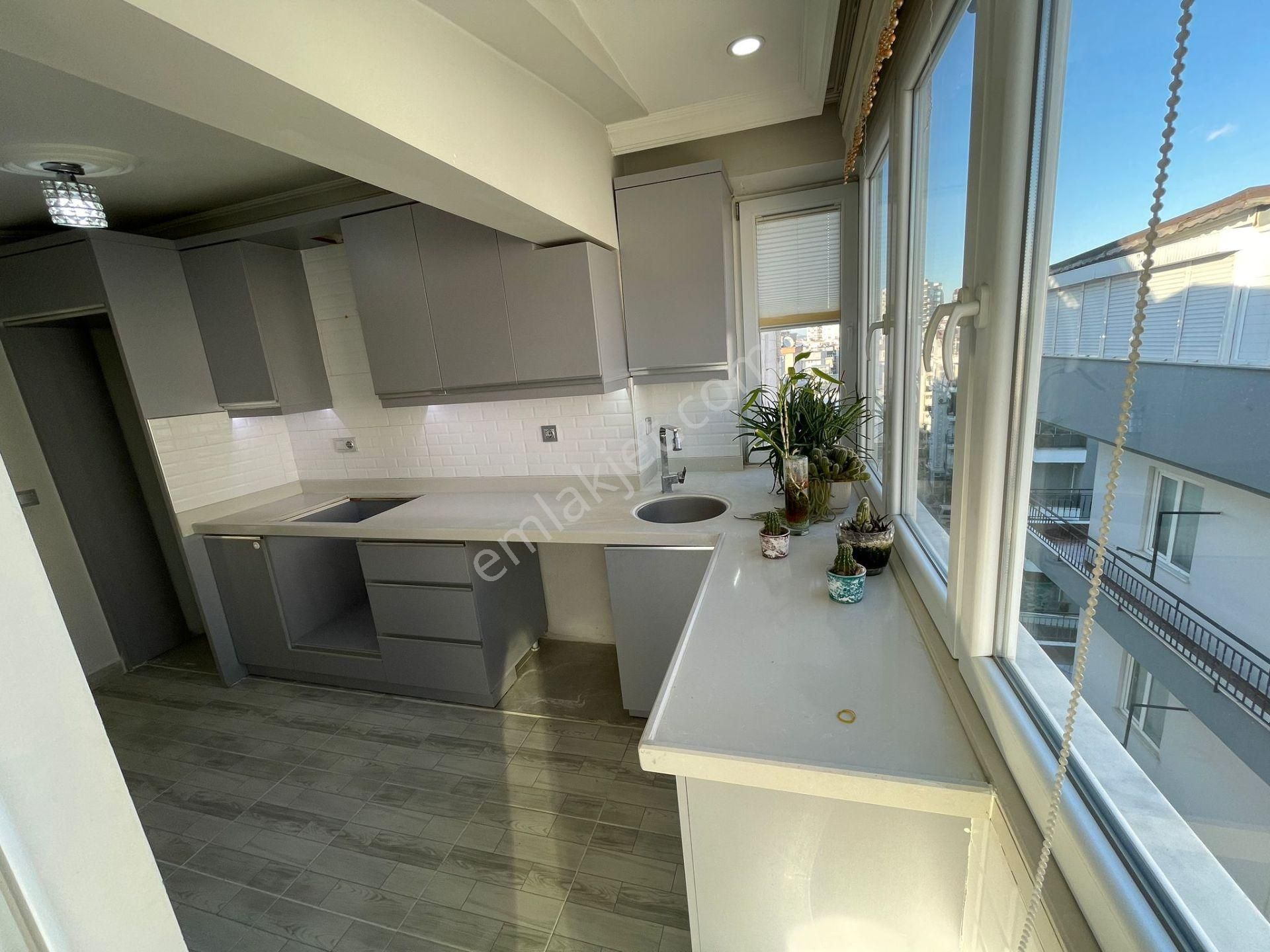 Cadde Üzerinde Fırsat 5+2 Daire - Görsel 2