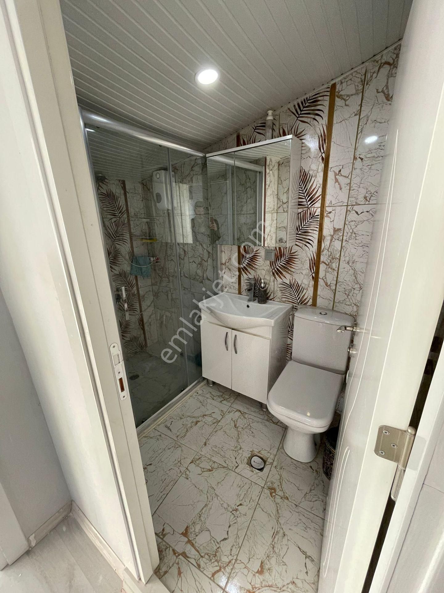 Cadde Üzerinde Fırsat 5+2 Daire - Görsel 11