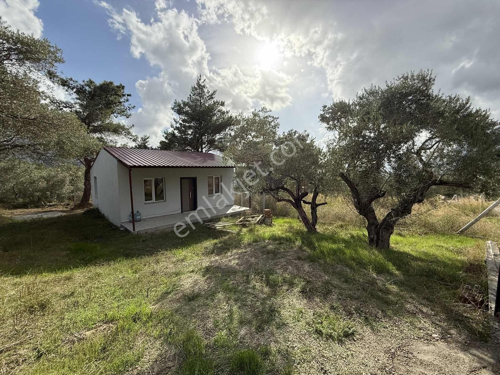 Novas Gayrimenkul'den Dereköy'de Satılık İçinde Ev Olan Arsa - Görsel 23