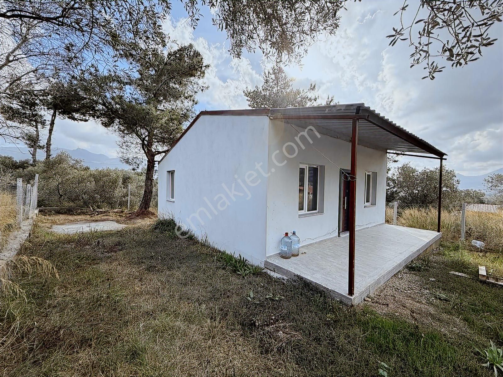 Novas Gayrimenkul'den Dereköy'de Satılık İçinde Ev Olan Arsa - Görsel 12