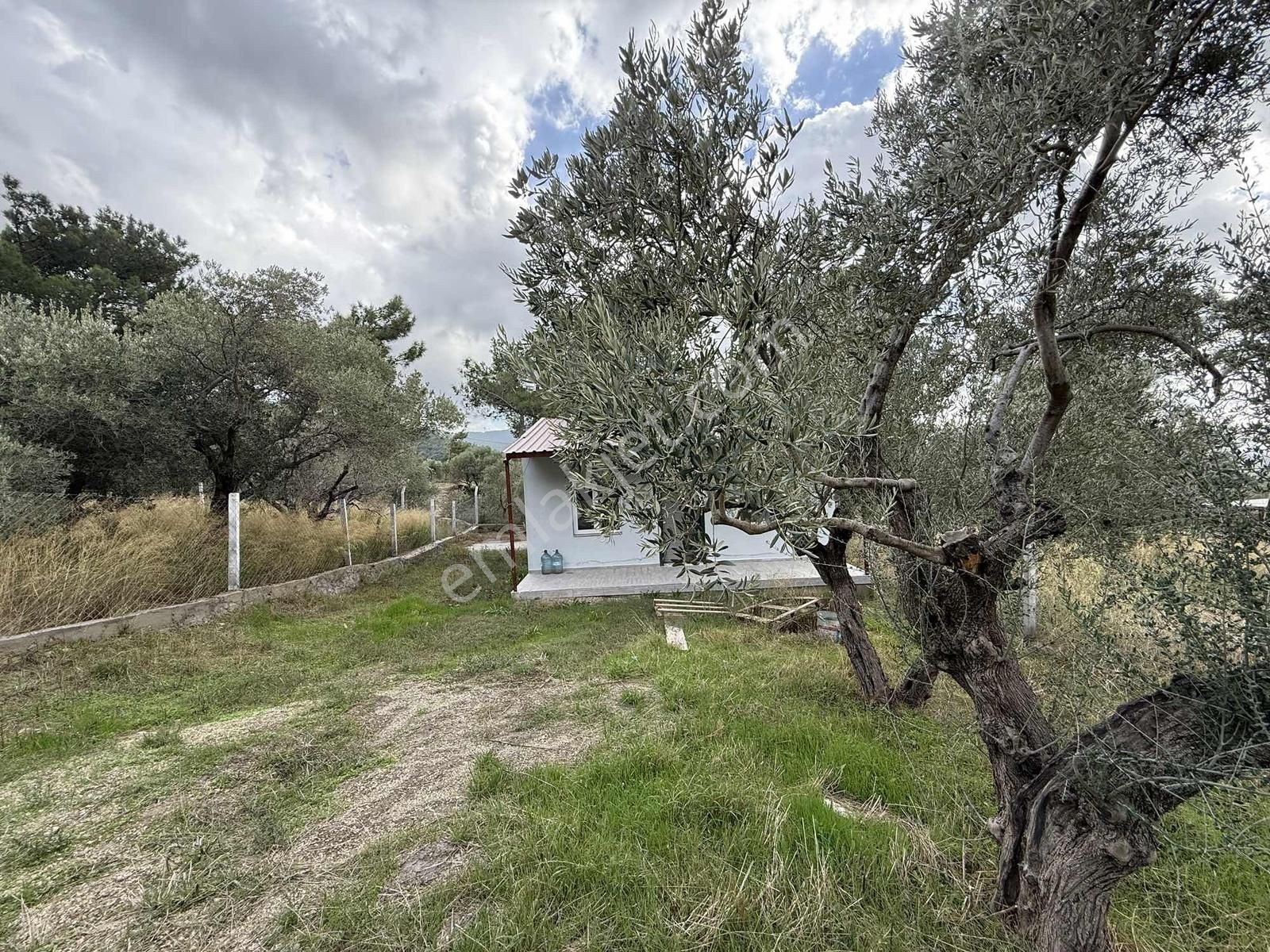 Novas Gayrimenkul'den Dereköy'de Satılık İçinde Ev Olan Arsa - Görsel 18