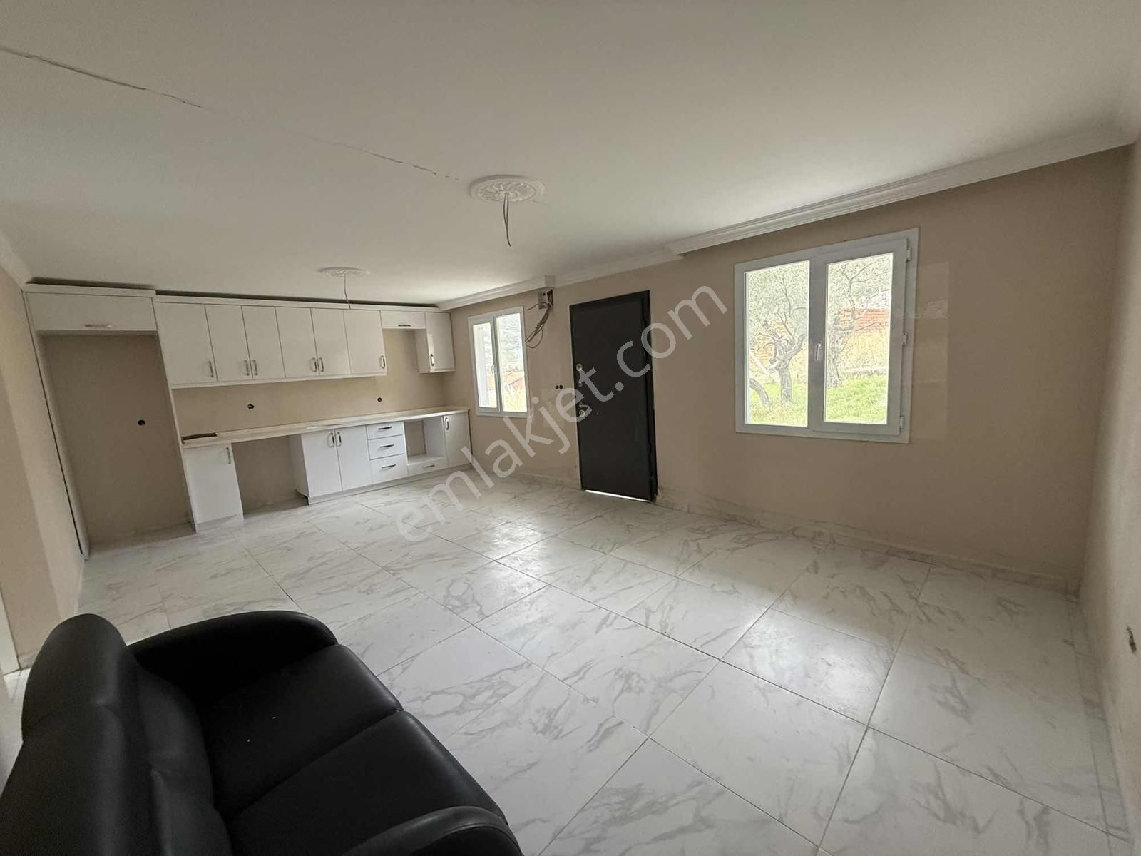 Novas Gayrimenkul'den Dereköy'de Satılık İçinde Ev Olan Arsa - Görsel 29