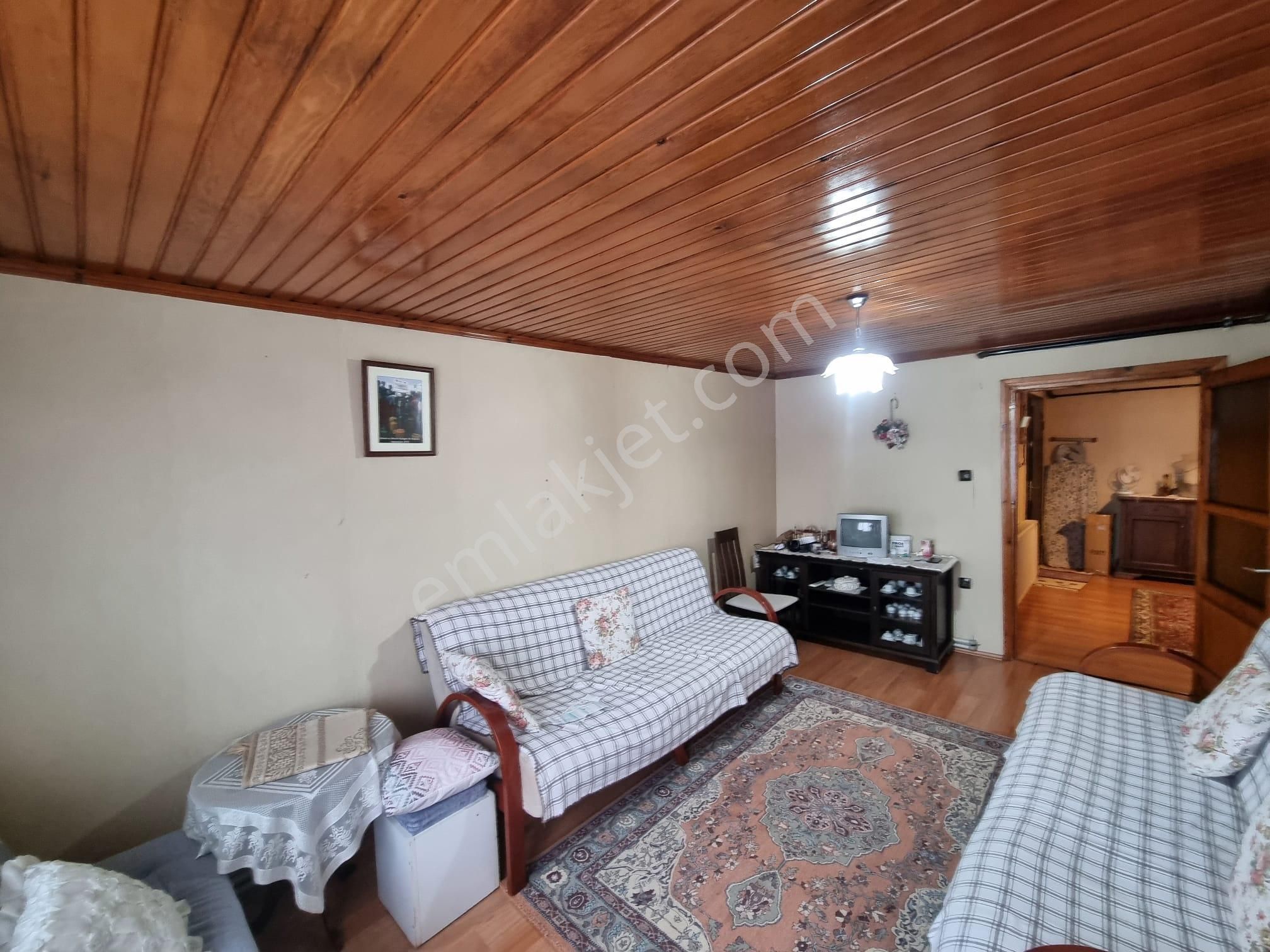 Tarabyaüstü Cumhuriyet Merkezde Eşyalı Eşyasız 1+1 Kiralık Daire - Görsel 2