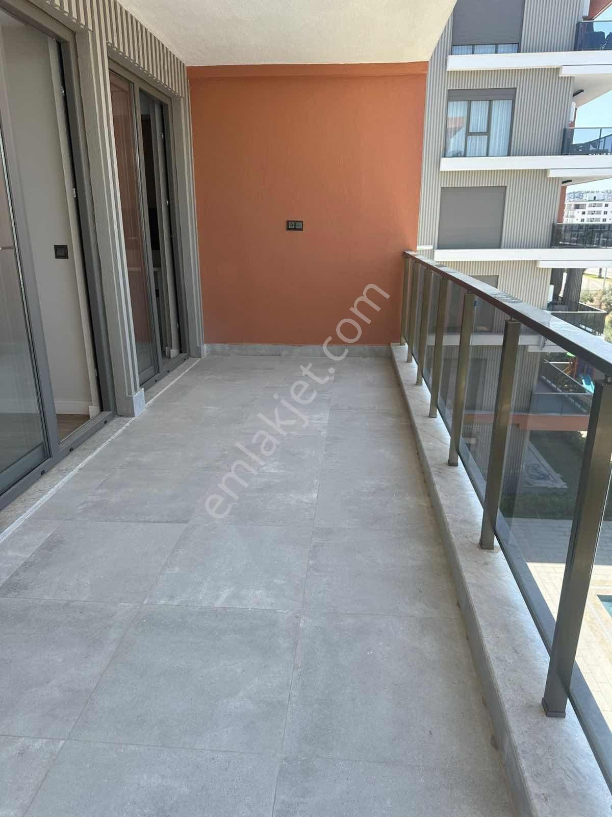 Satılık Aydogmuş Mahallesinde Ultra Lüks 2+1 Ebeveyn Banyolu - Görsel 9