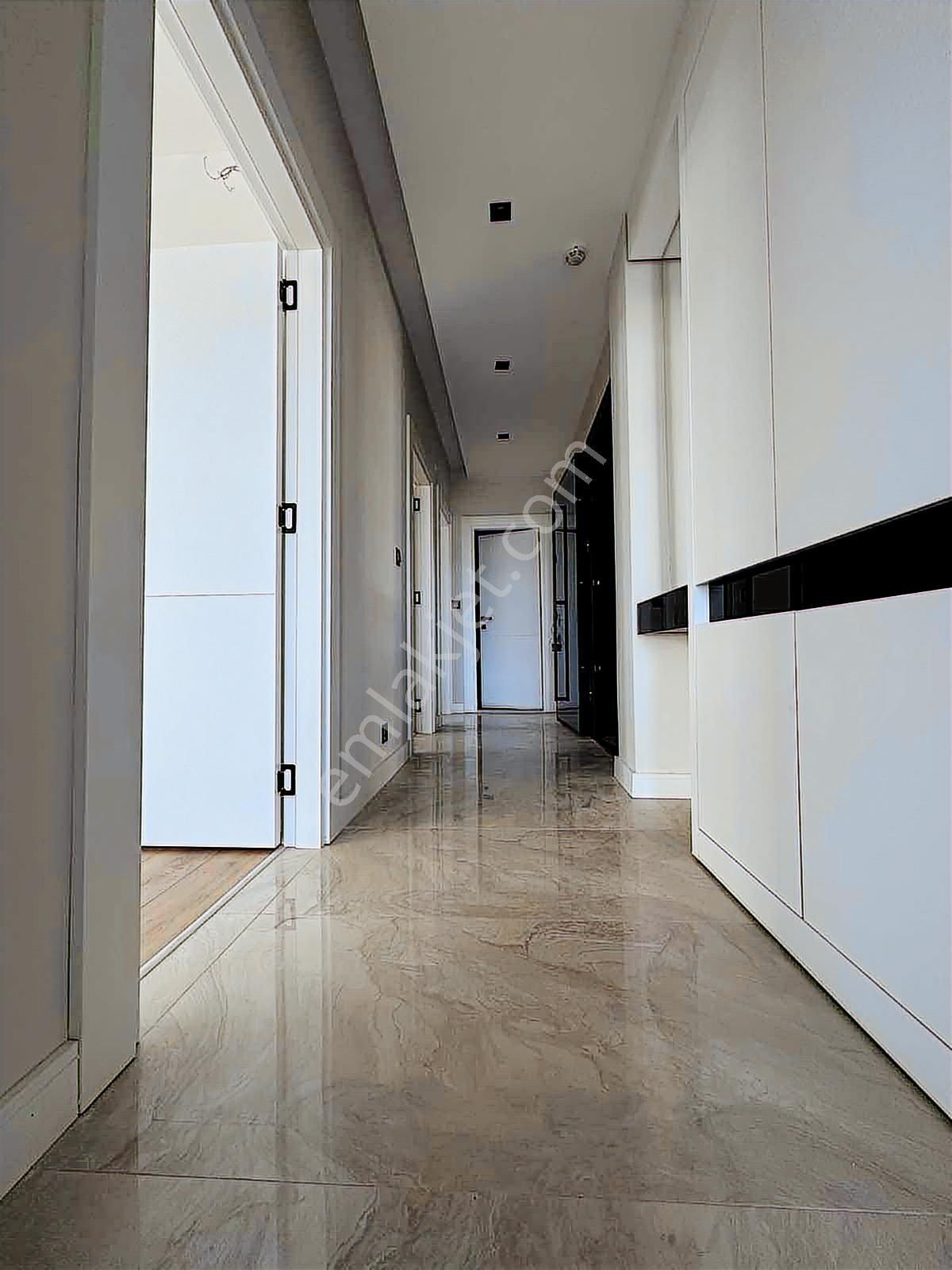 Satılık Aydogmuş Mahallesinde Ultra Lüks 2+1 Ebeveyn Banyolu - Görsel 21