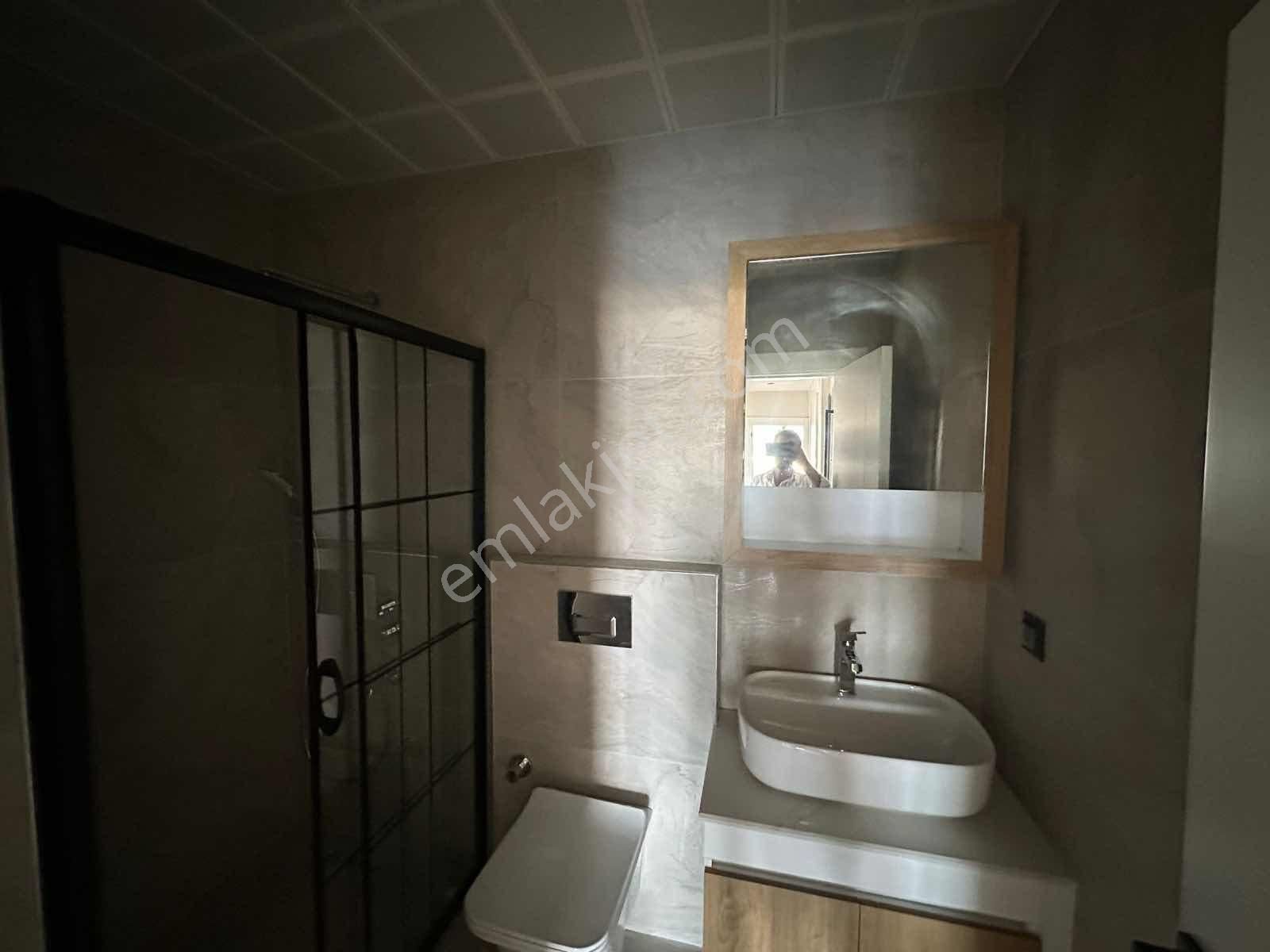 Satılık Aydogmuş Mahallesinde Ultra Lüks 2+1 Ebeveyn Banyolu - Görsel 4