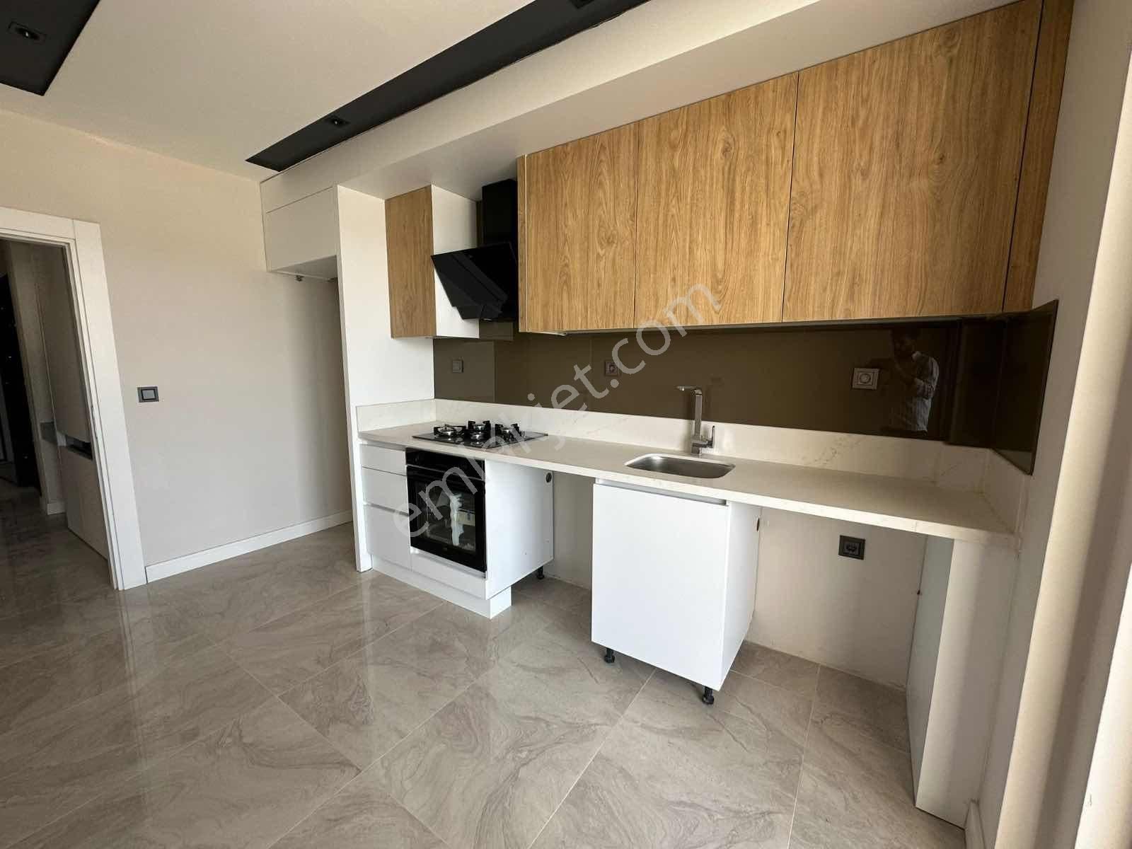 Satılık Aydogmuş Mahallesinde Ultra Lüks 2+1 Ebeveyn Banyolu - Görsel 24