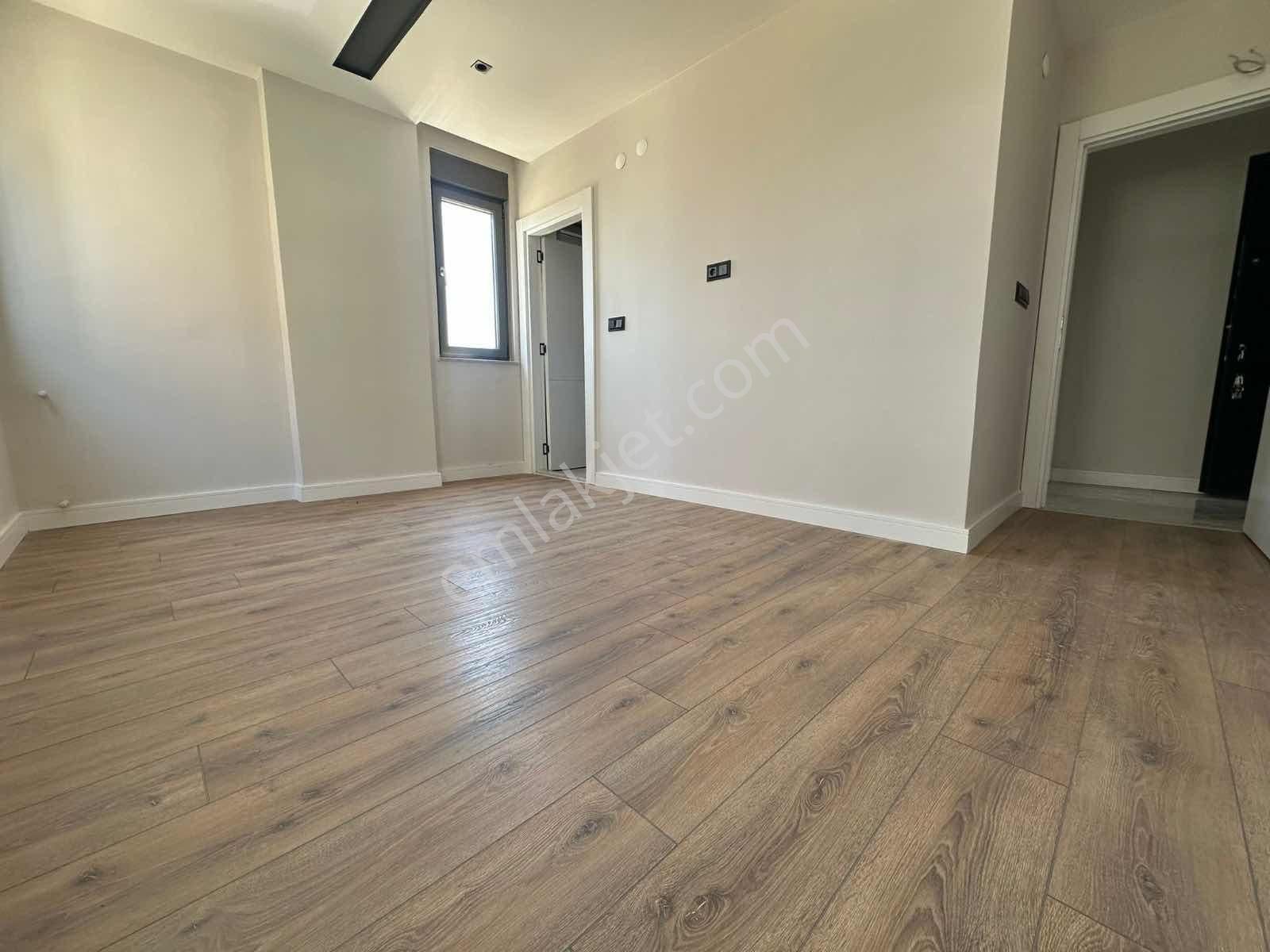 Satılık Aydogmuş Mahallesinde Ultra Lüks 2+1 Ebeveyn Banyolu - Görsel 2