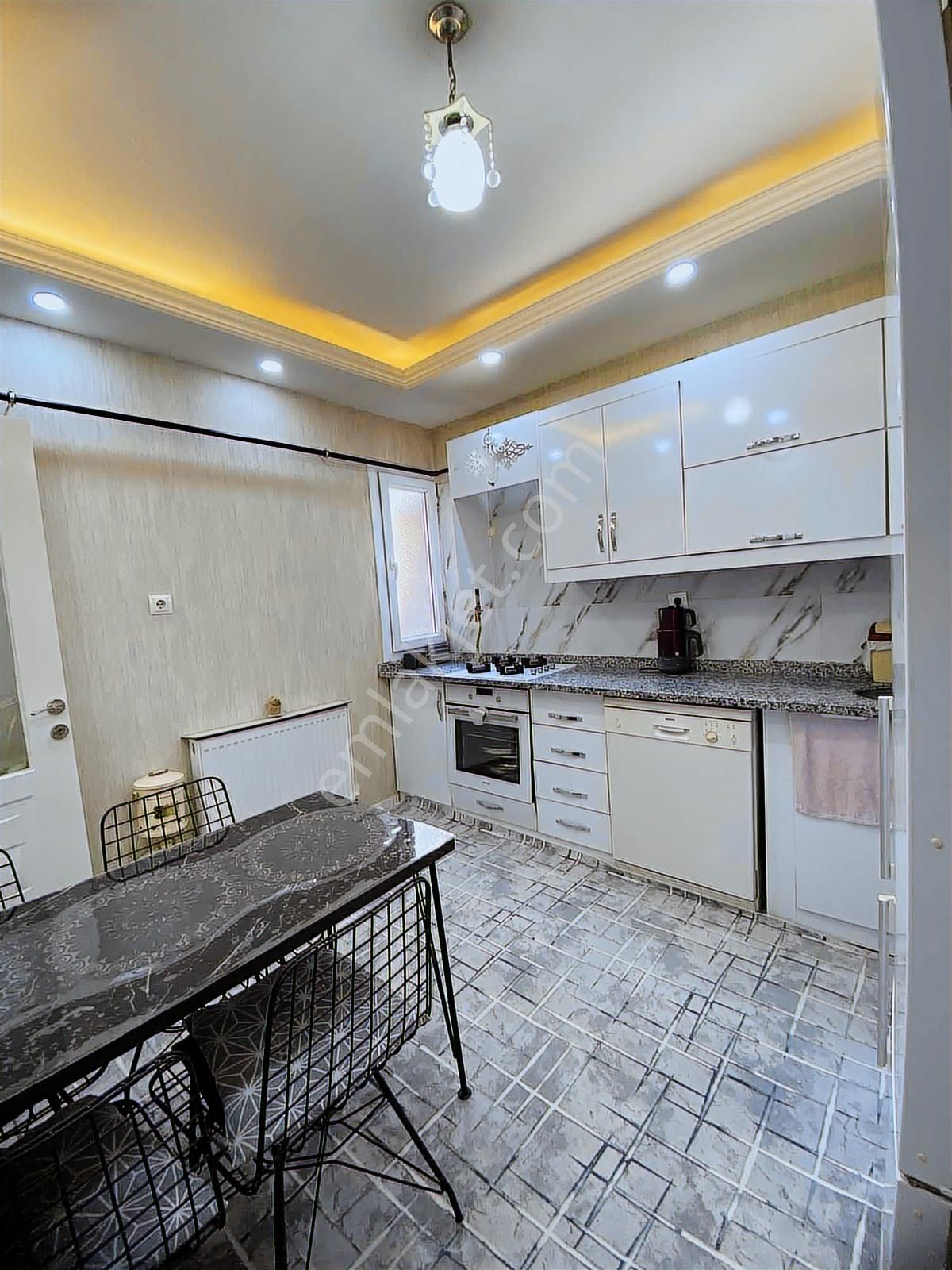 Beyazlar Mah Ultra Lüx Masrafsız Geniş 2+1 Kattan Bölme - Görsel 2