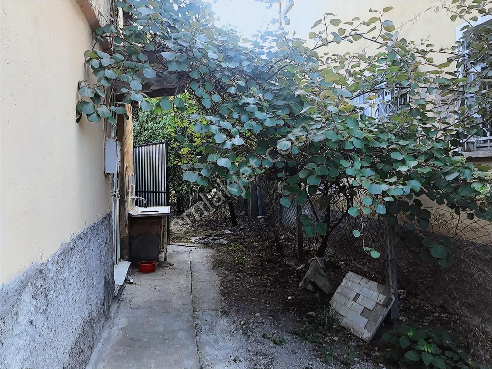 Afyonkarahisar'da Satılık 2+0 Bahçe Evi - Görsel 7