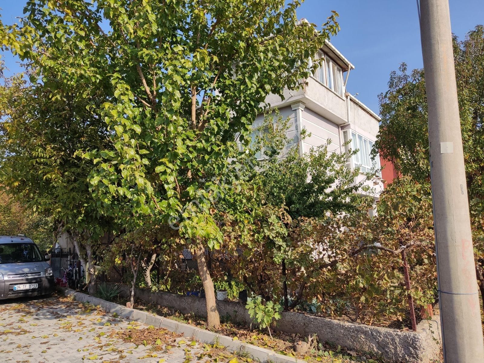 Çok Güzel Konumda Takasa Açık Tripleks Müstakil Ev - Görsel 29