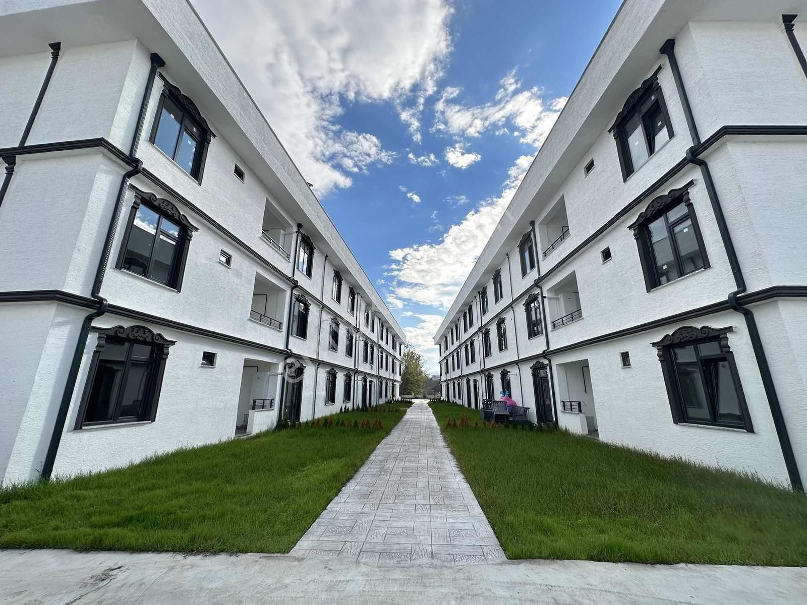 Sakarya Kocaalide 1+1 Ve 2+1 Havuzlu Daireler - Görsel 12