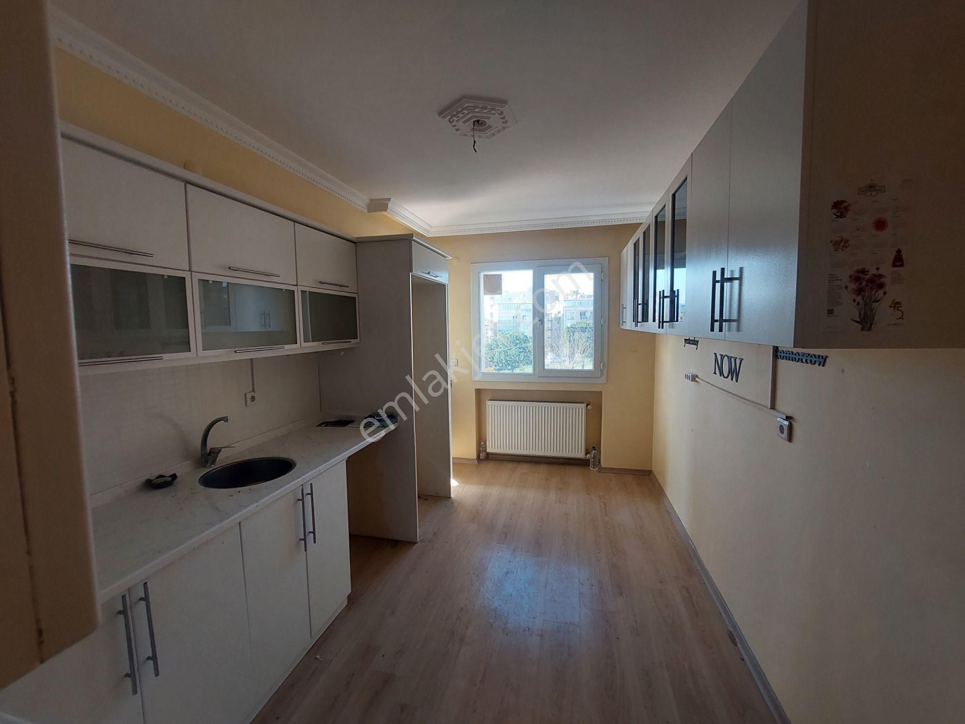 Yıldız Mah.site İçi D.gazlı,klimalı,asansörlü 135m2 3+1 Daire - Görsel 5