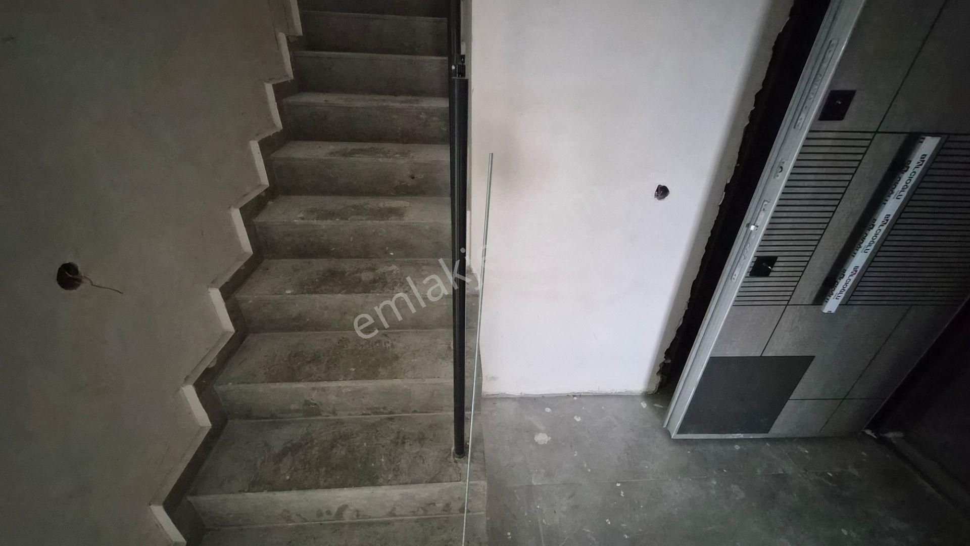 Kent Emlak'tan Ege Mahallesinde Satılık 8. Katta 3+1 Spor Dublex Daire - Görsel 11