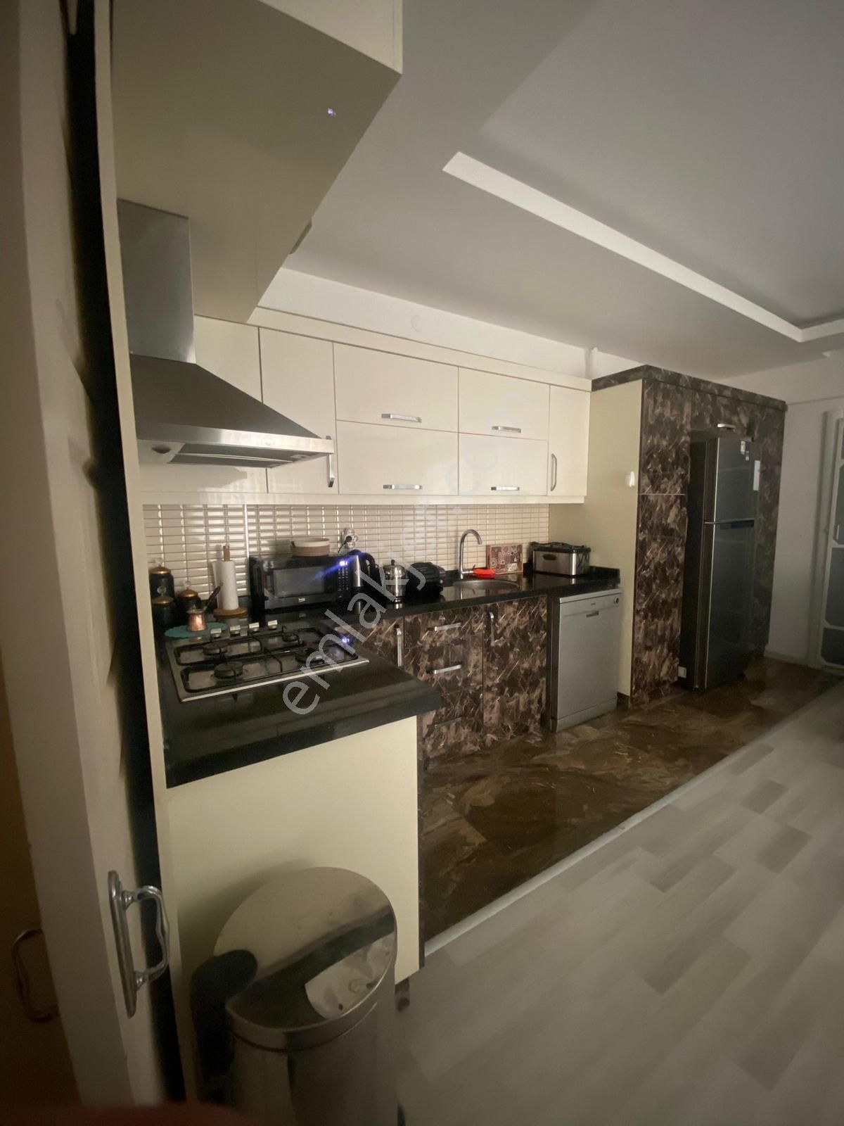 Uluç'da 2+1 Eşyalı Teraslı Kiralık Daire